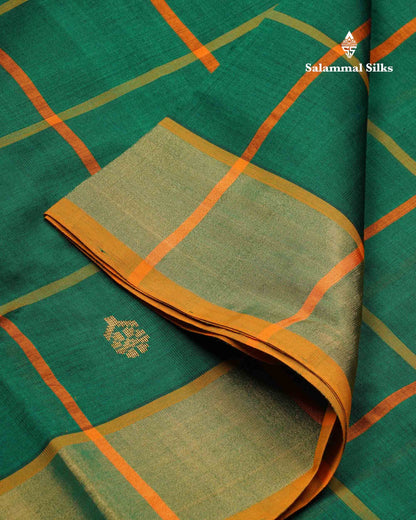Beautiful Vadamalli Checks Semi Silk Cotton Saree With Contrast Parrot Green Blouse