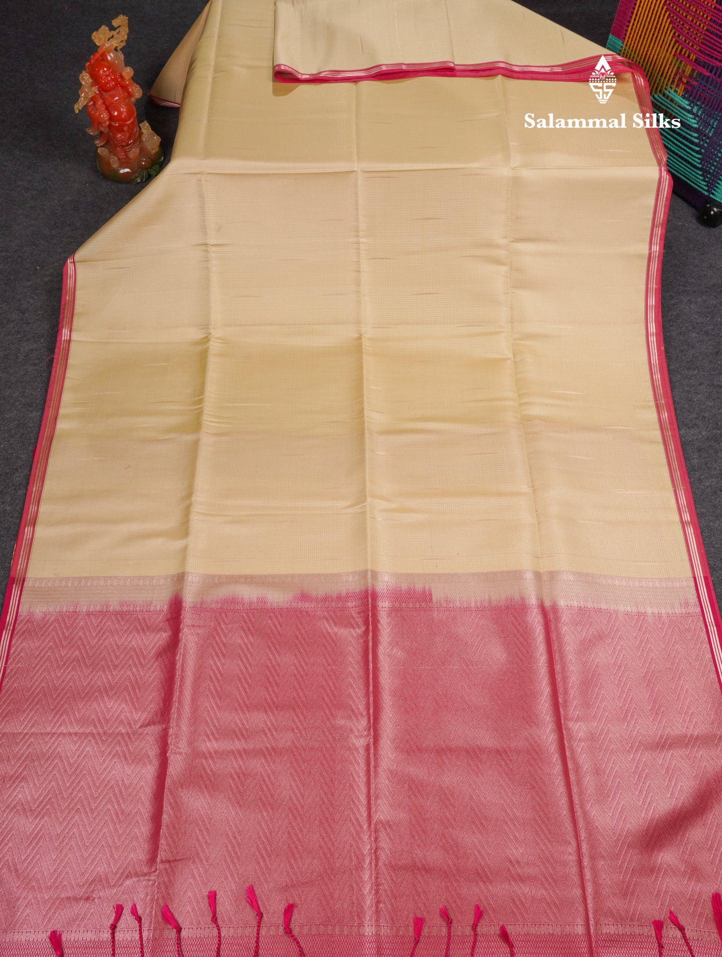 Light Pink Tiny Zari Checks With Malli Moggu Butta Semi Soft Silk Saree With Contrast Small Purple Border