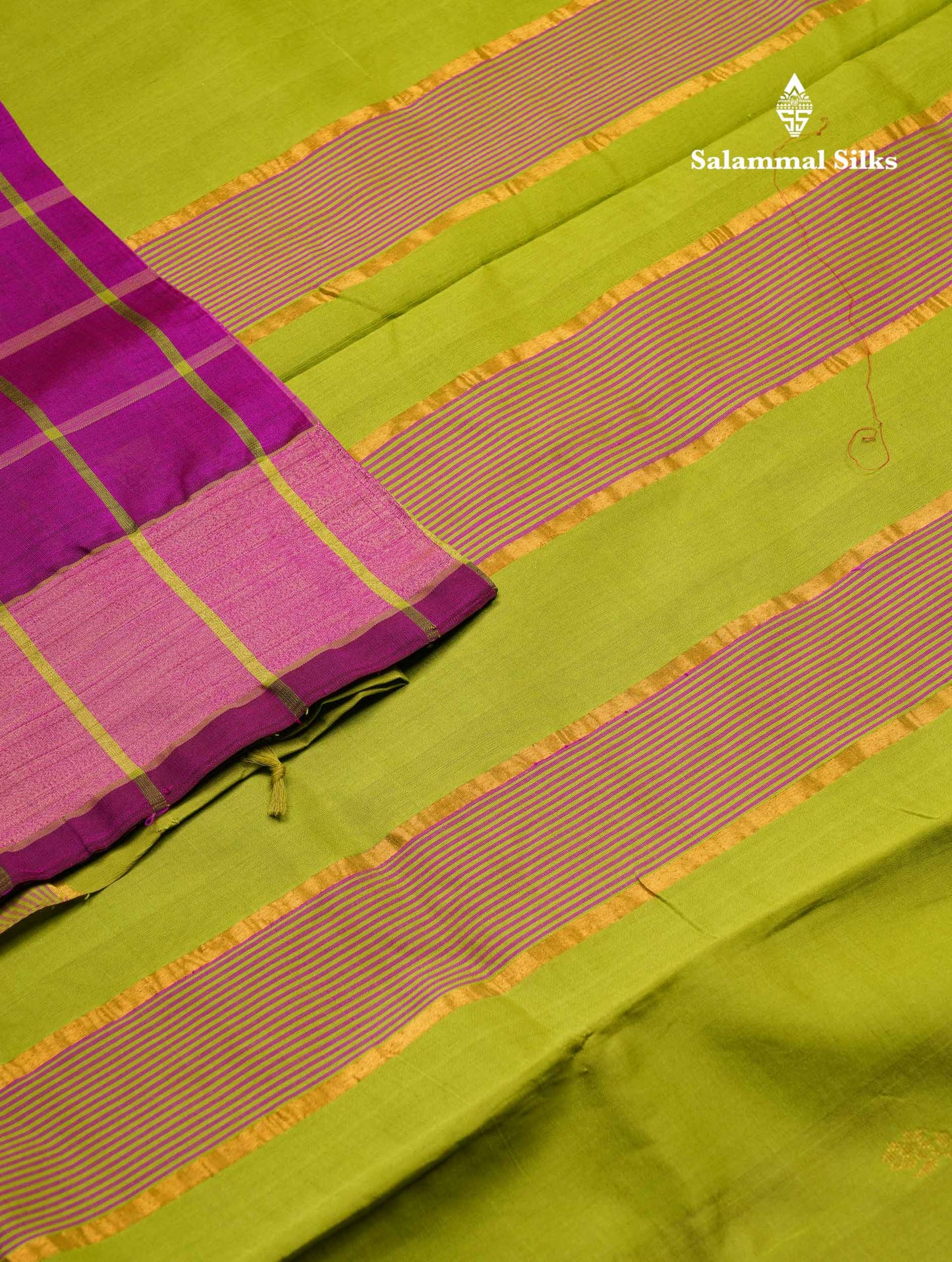 Beautiful Vadamalli Checks Semi Silk Cotton Saree With Contrast Parrot Green Blouse