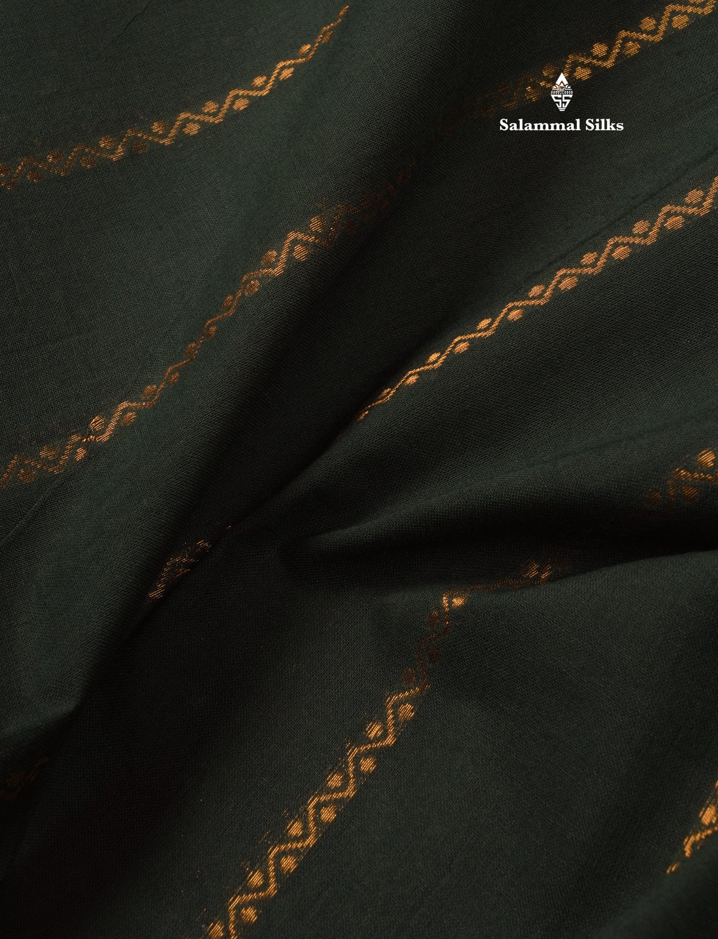 Beautiful Half White Pure Sungudi Cotton Saree With Contrast Reddish Pink Border