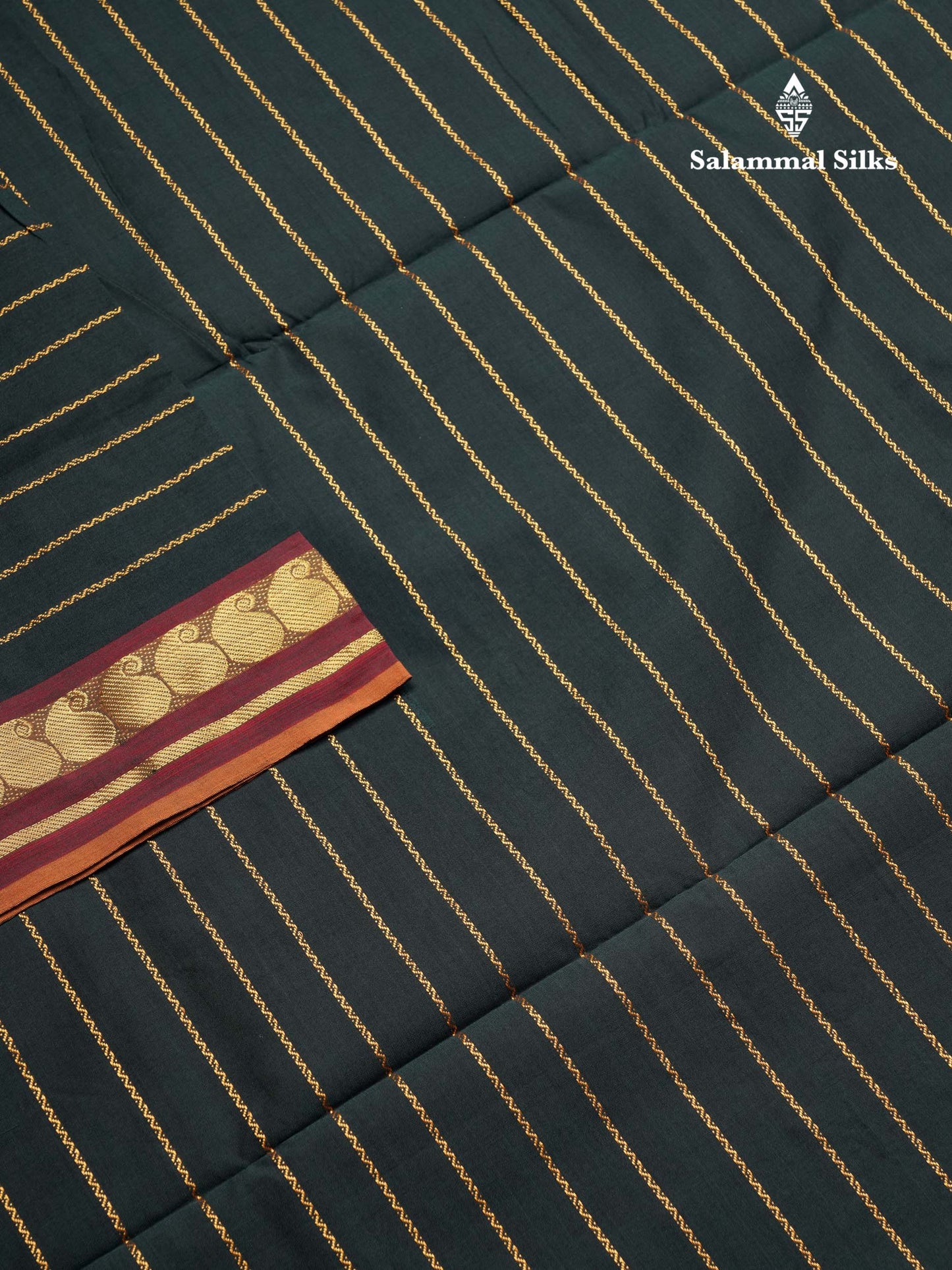 Beautiful Elephant Grey Semi Silk Cotton Saree With Contrast Maroon Blouse