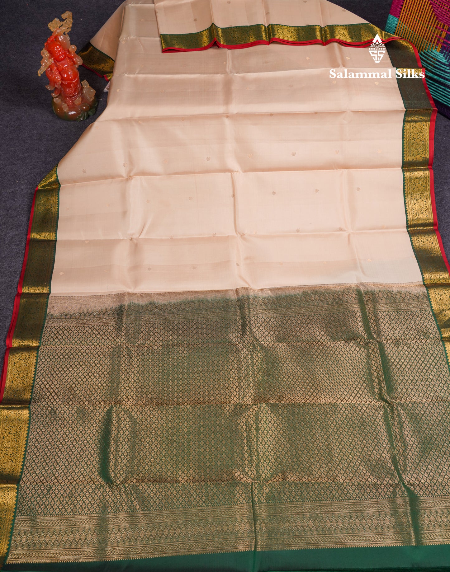 Beautiful Beige Pure Kanjivaram Silk Saree With Contrast Bottle Green Traditional Border