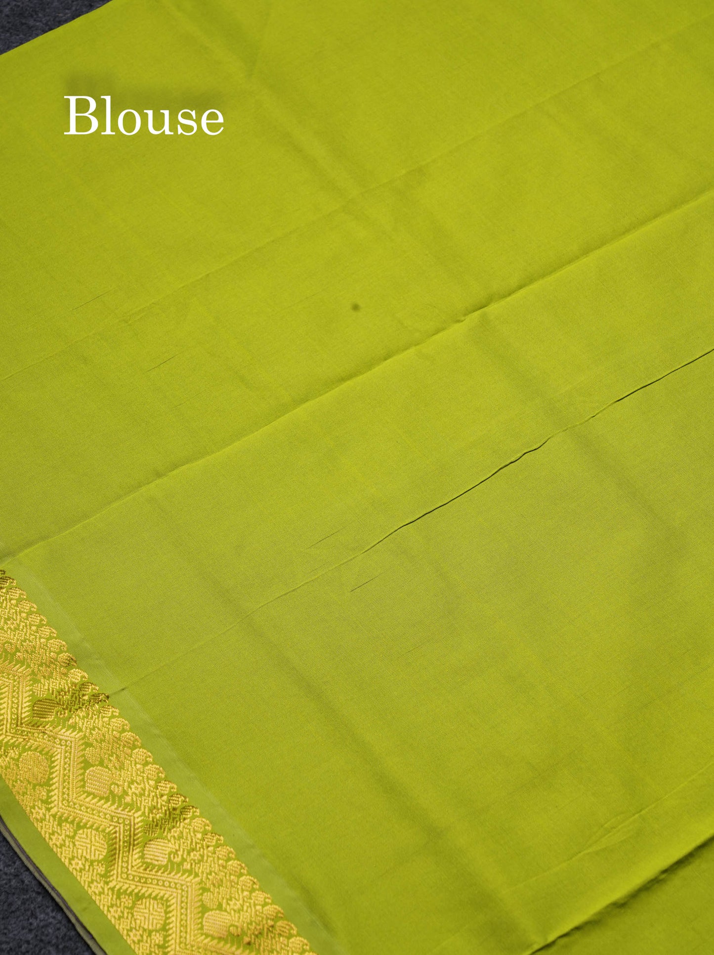 Beautiful Violet Plain Semi Silk Cotton Saree With Parrot Green Traditional Border