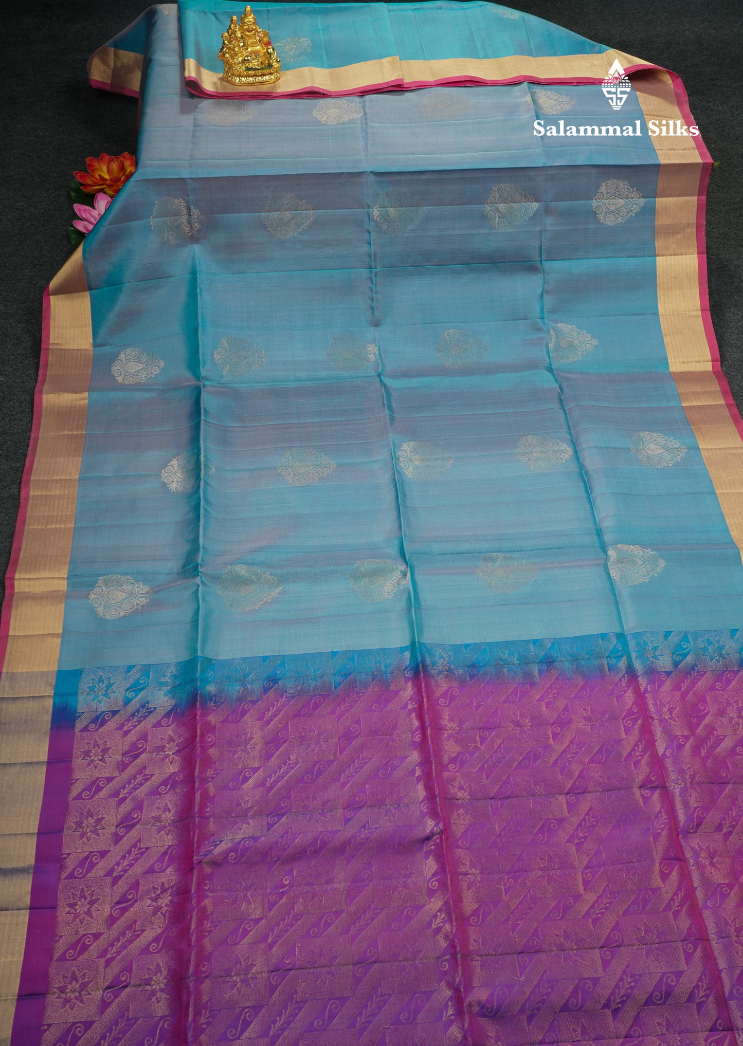 Beautiful Dual Tone Bottle Green Pure Kanjivaram Soft Silk Saree With Contrast Purple Blouse