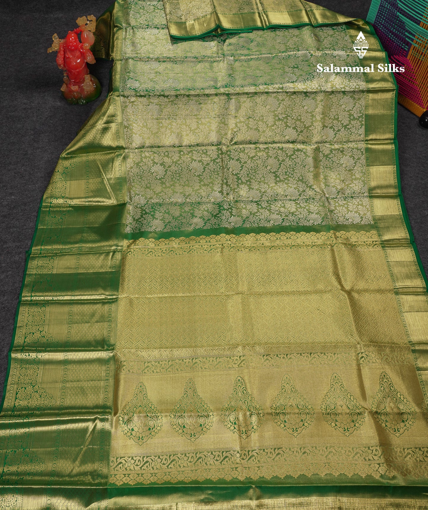 Beautiful Light Green Bridal Pure Kanjivaram Silk Saree With Contrast Bottle Green Traditional Evening Morning Border