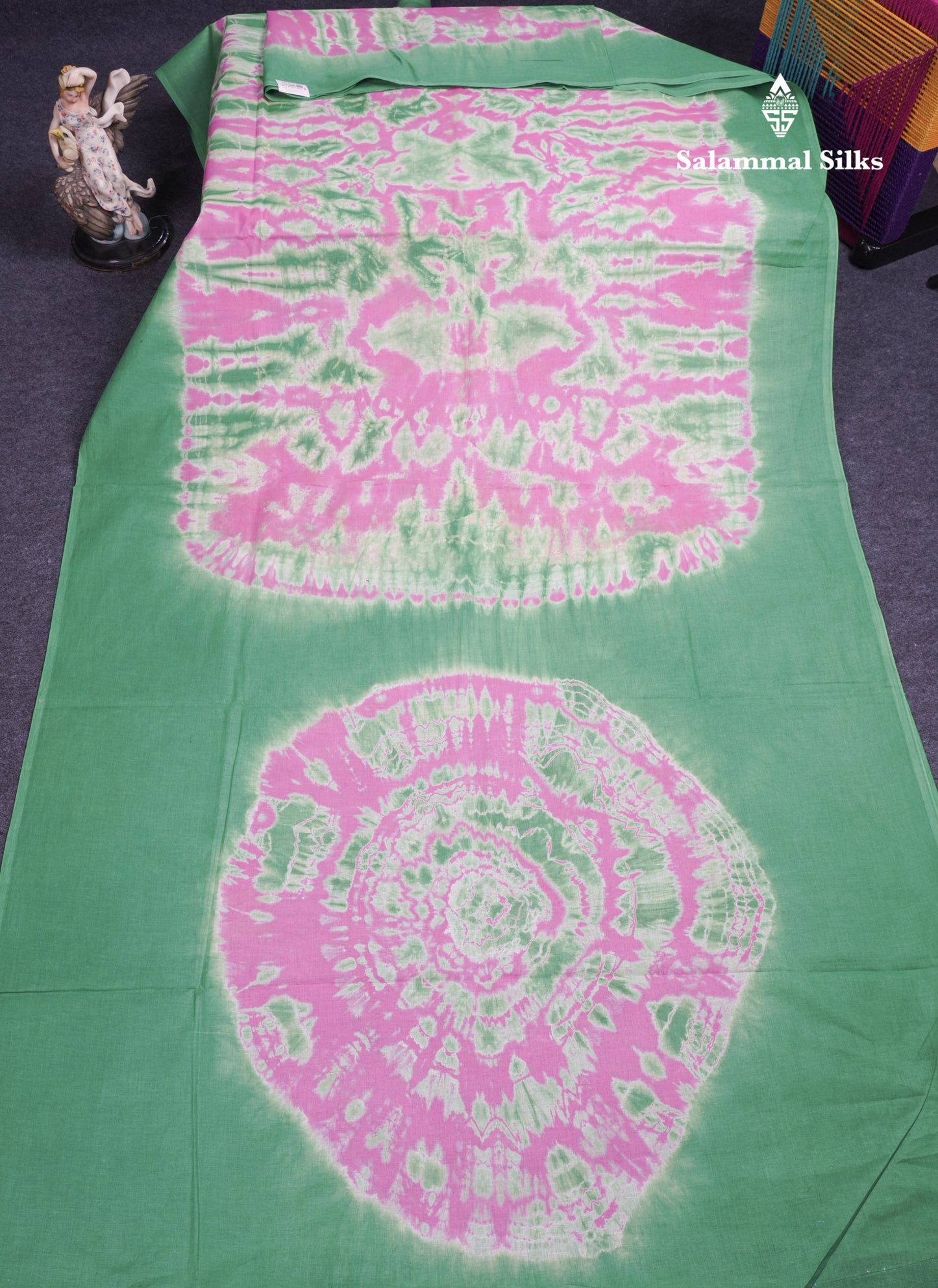 Pink Batik Print Sungudi Pure Cotton Saree With Contrast Light Green Border
