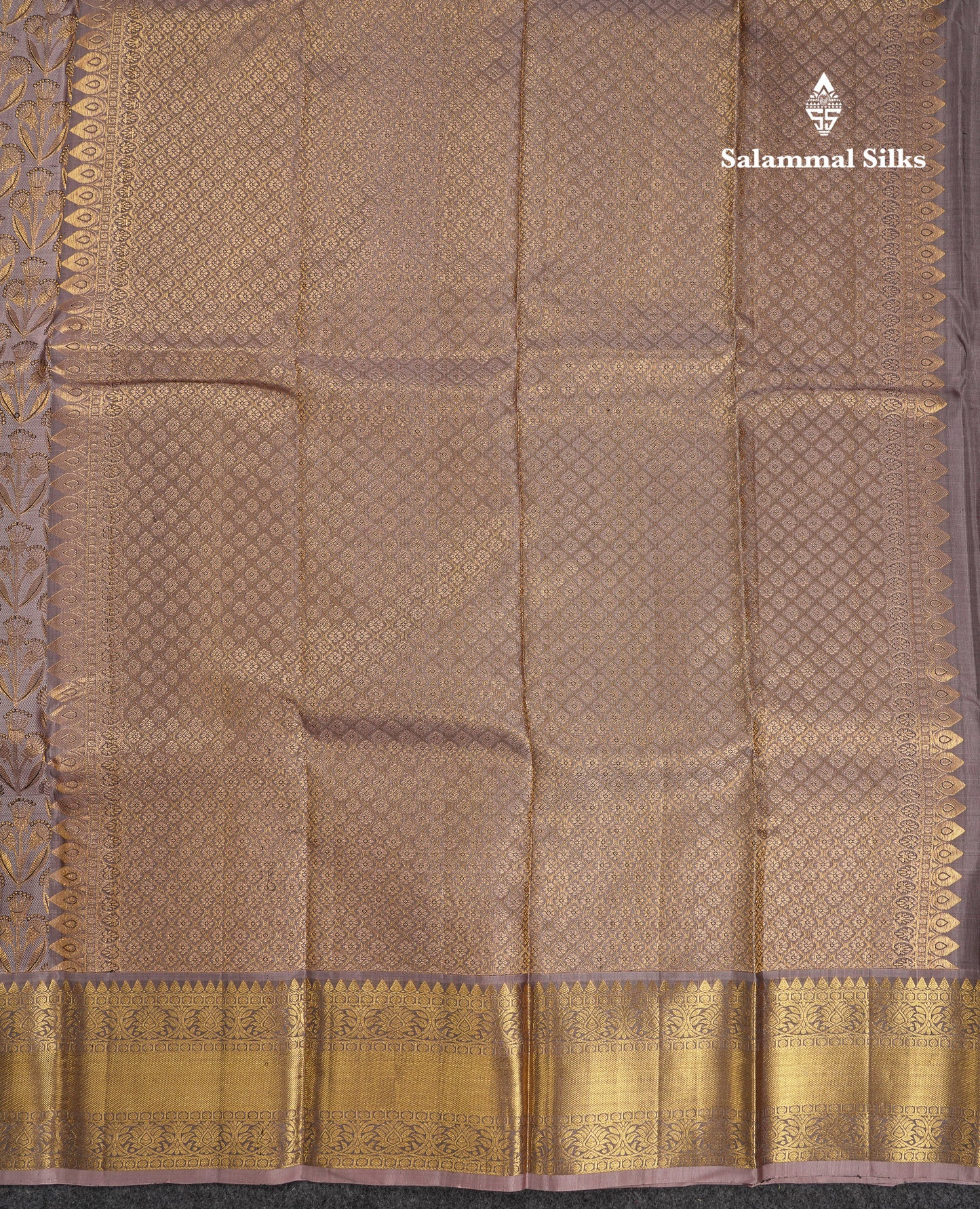 Beautiful Dual Tone Grey Bridal Pure Kanjivaram Silk Saree With Traditional Border