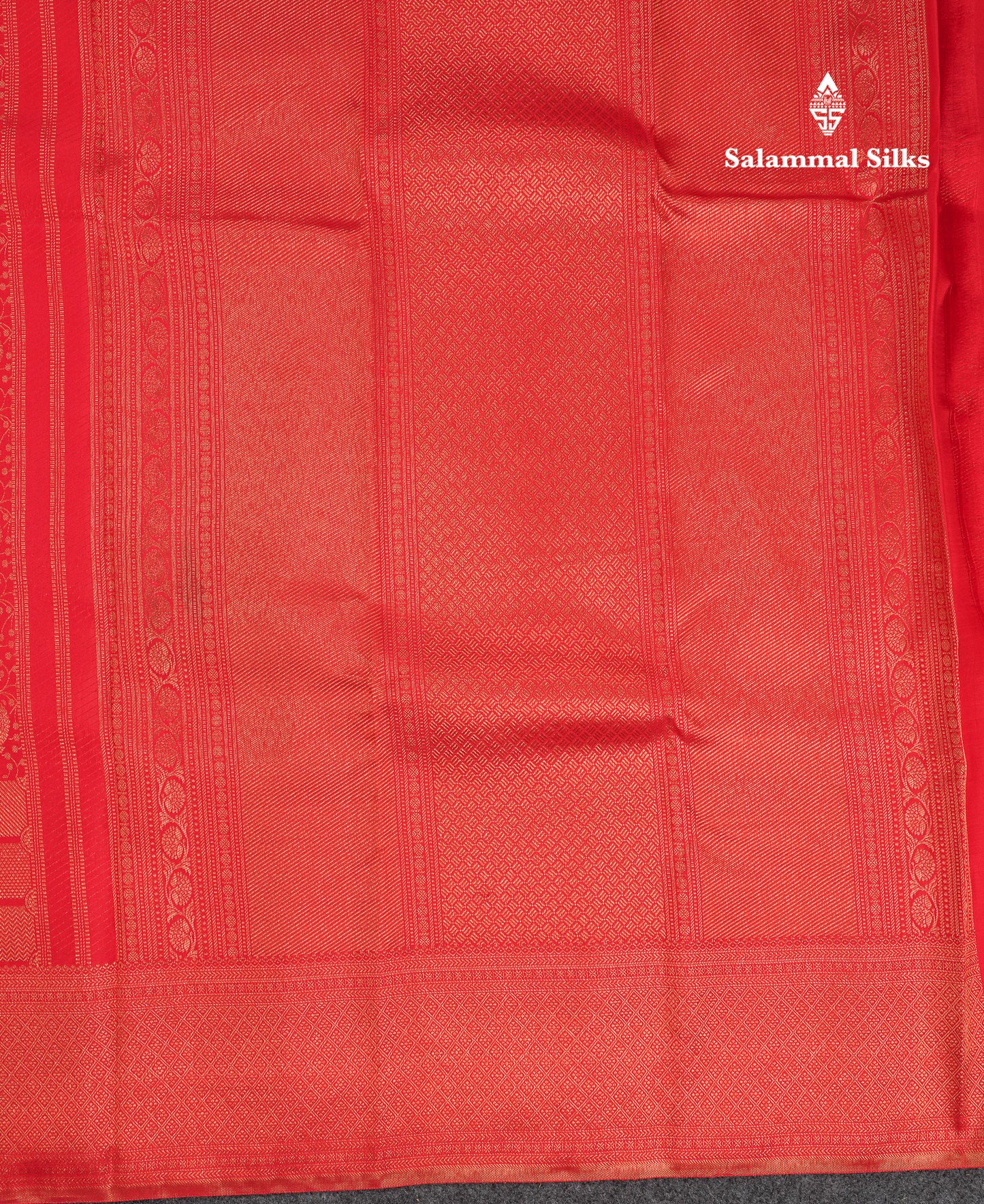 Beautiful Chilly Red Bridal Pure Kanjivaram Silk Saree With Traditional Border