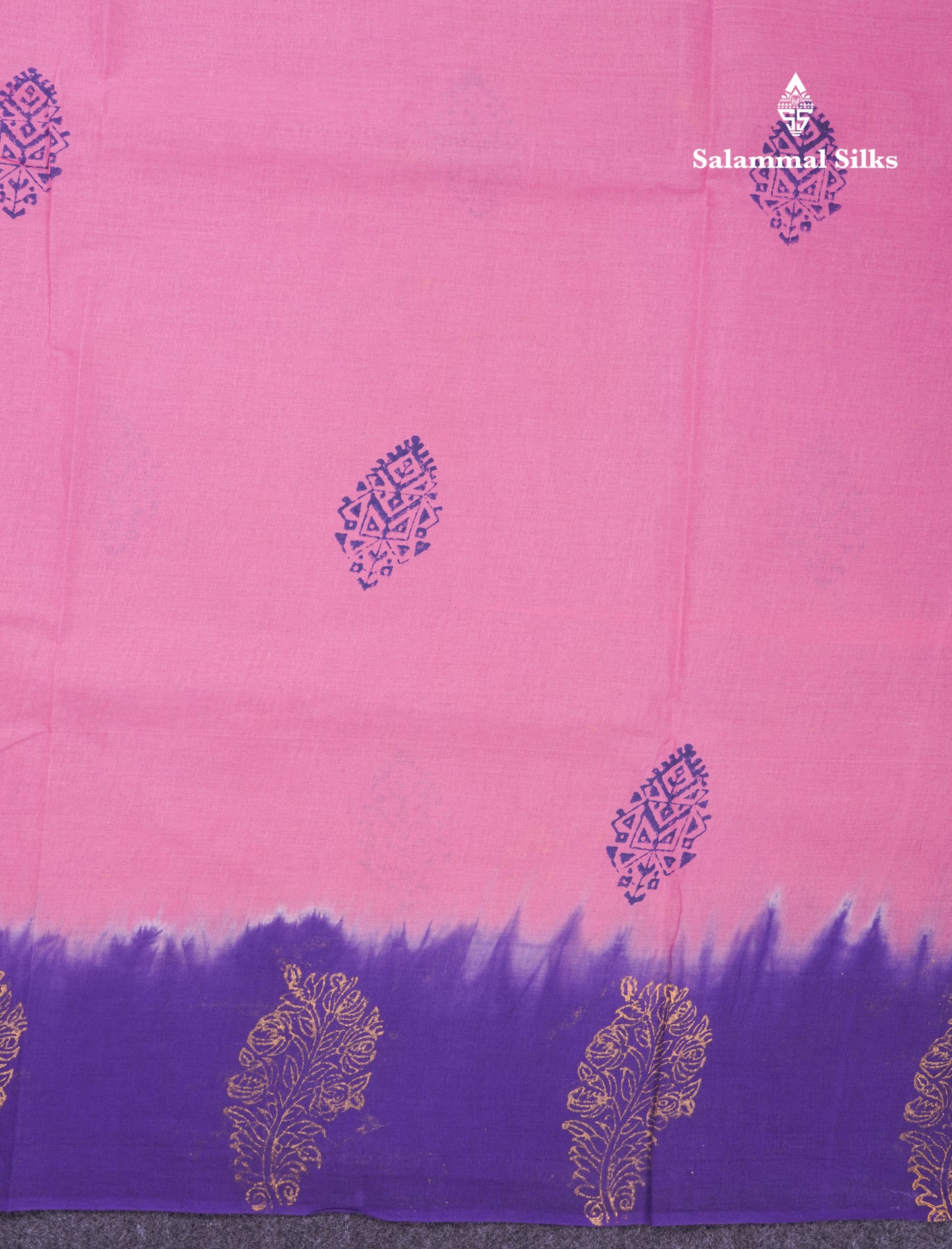 Baby Pink Batik Print Sungudi Pure Cotton Saree With Contrast Violet Border