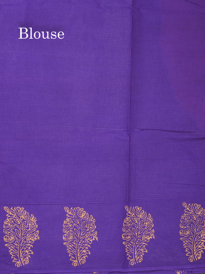 Baby Pink Batik Print Sungudi Pure Cotton Saree With Contrast Violet Border