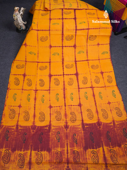 Yellow Big Checks With Butta Batik Print Sungudi Pure Cotton Saree With Running Blouse
