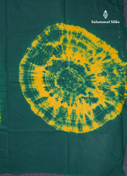 Yellow & Green Batik Print Sungudi Pure Cotton Saree With Contrast Bottle Green Blouse