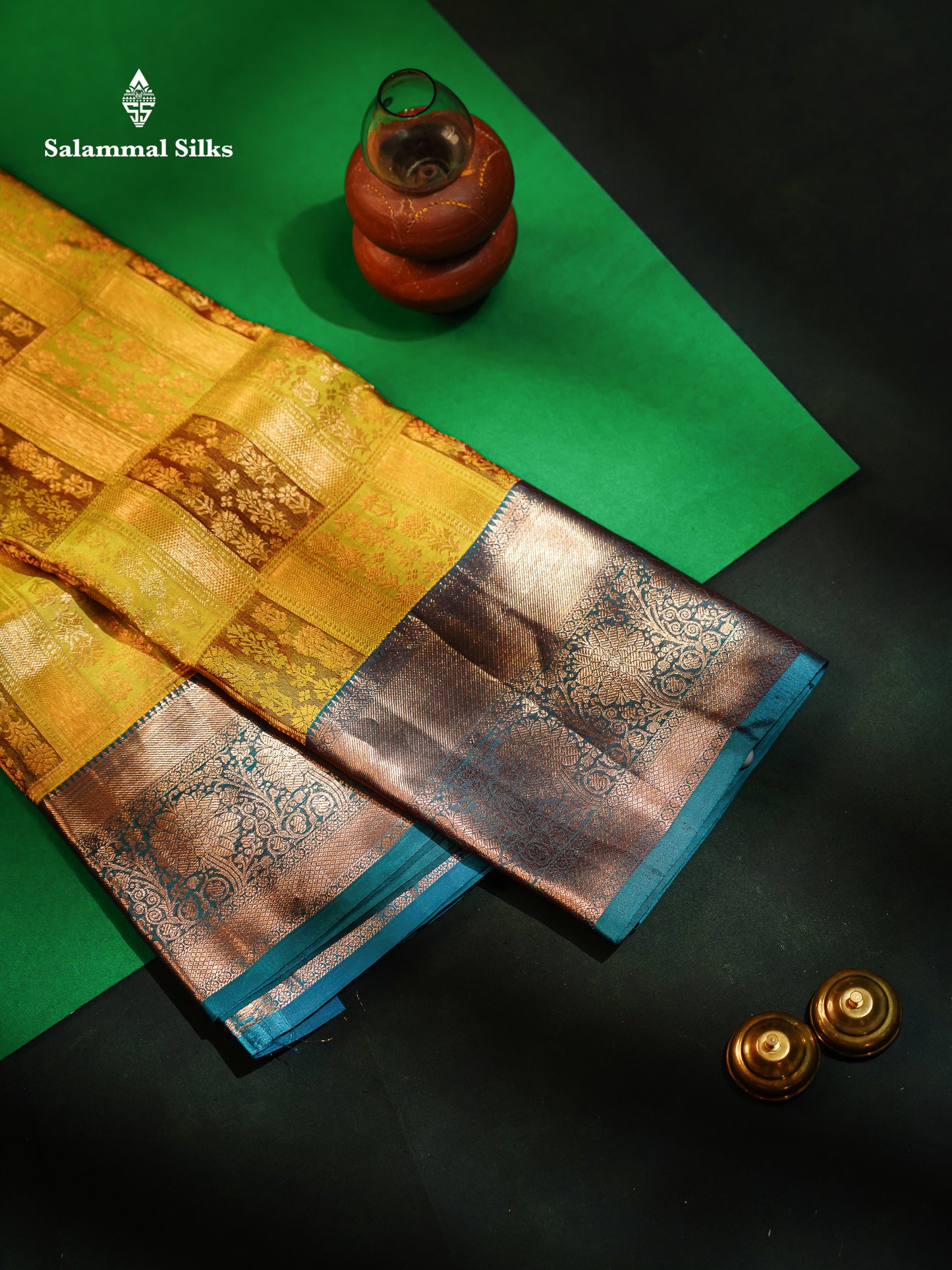 Light Mustard Yellow Bridal Pure Kanjivaram Silk Saree With Contrast Peacock Blue Traditional Border