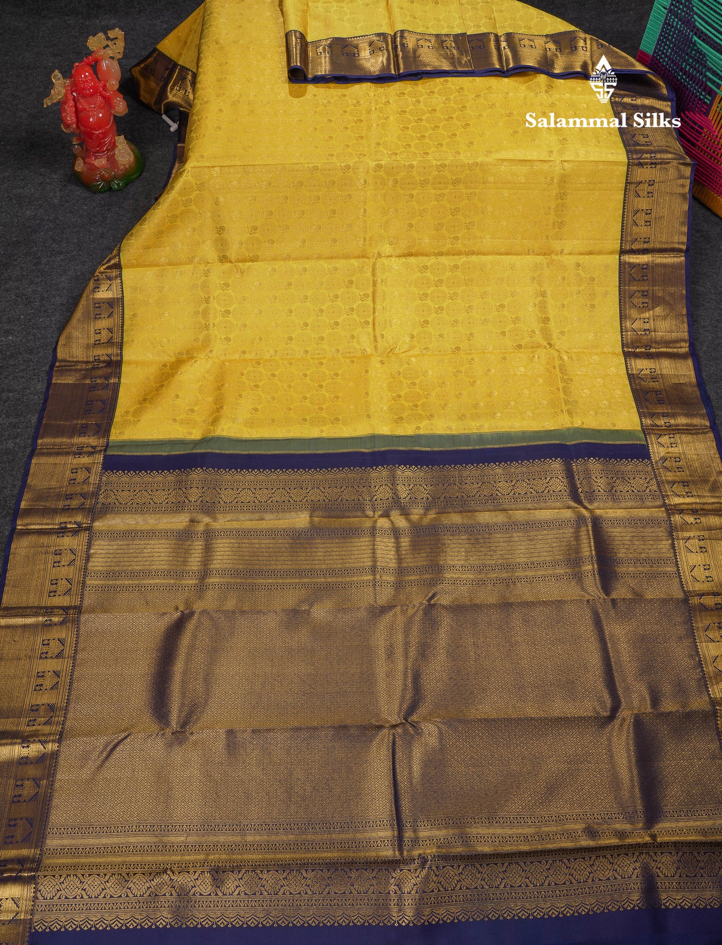 Beautiful Lemon Yellow Bridal Pure Kanjivaram Silk Saree With Contrast Navy Blue Traditional Border