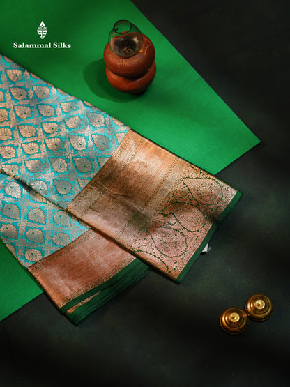 Dual Tone Light Ramar Blue Bridal Pure Kanjivaram Silk Saree With Contrast Bottle Green Traditional Evening Morning Border