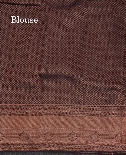 Beautiful Pink Bridal Pure Kanjivaram Silk Saree With Contrast Black Traditional Border