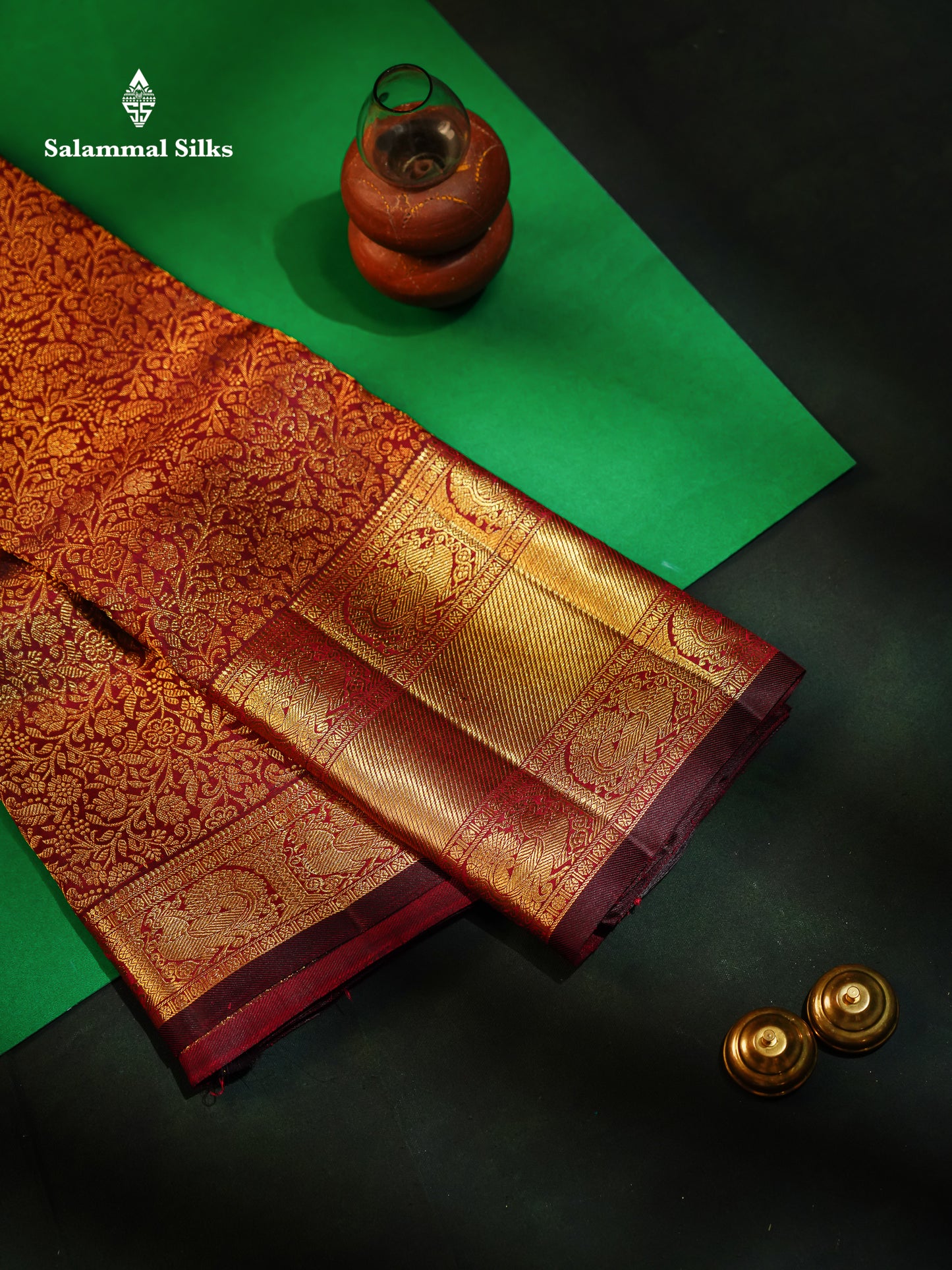 Beautiful Dark Brown 2G Pure Kanjivaram Silk Saree With Traditional Evening Morning Border