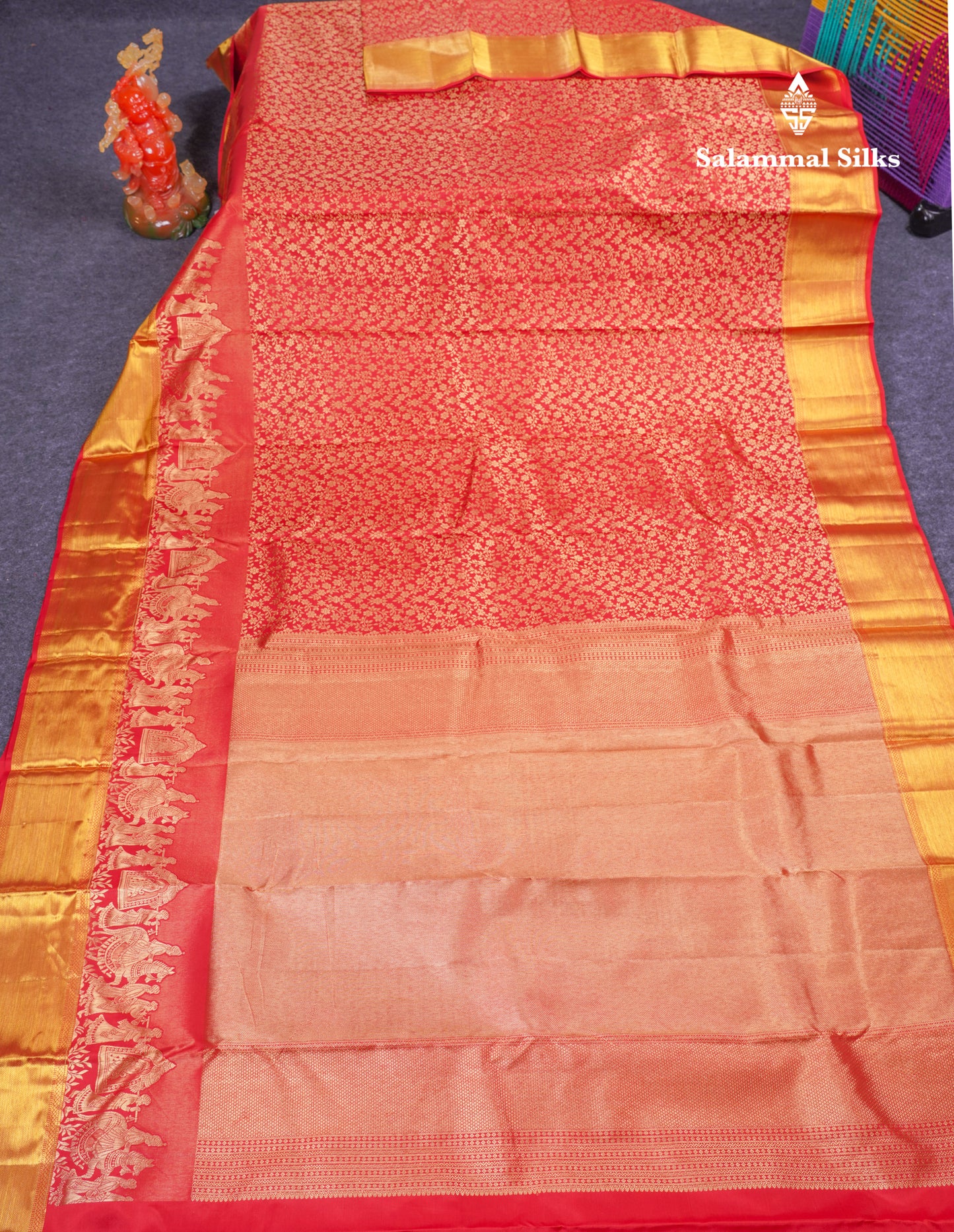 Beautiful Chilly Red Bridal Pure Kanjivaram Silk Saree With Traditional Pallaku Border