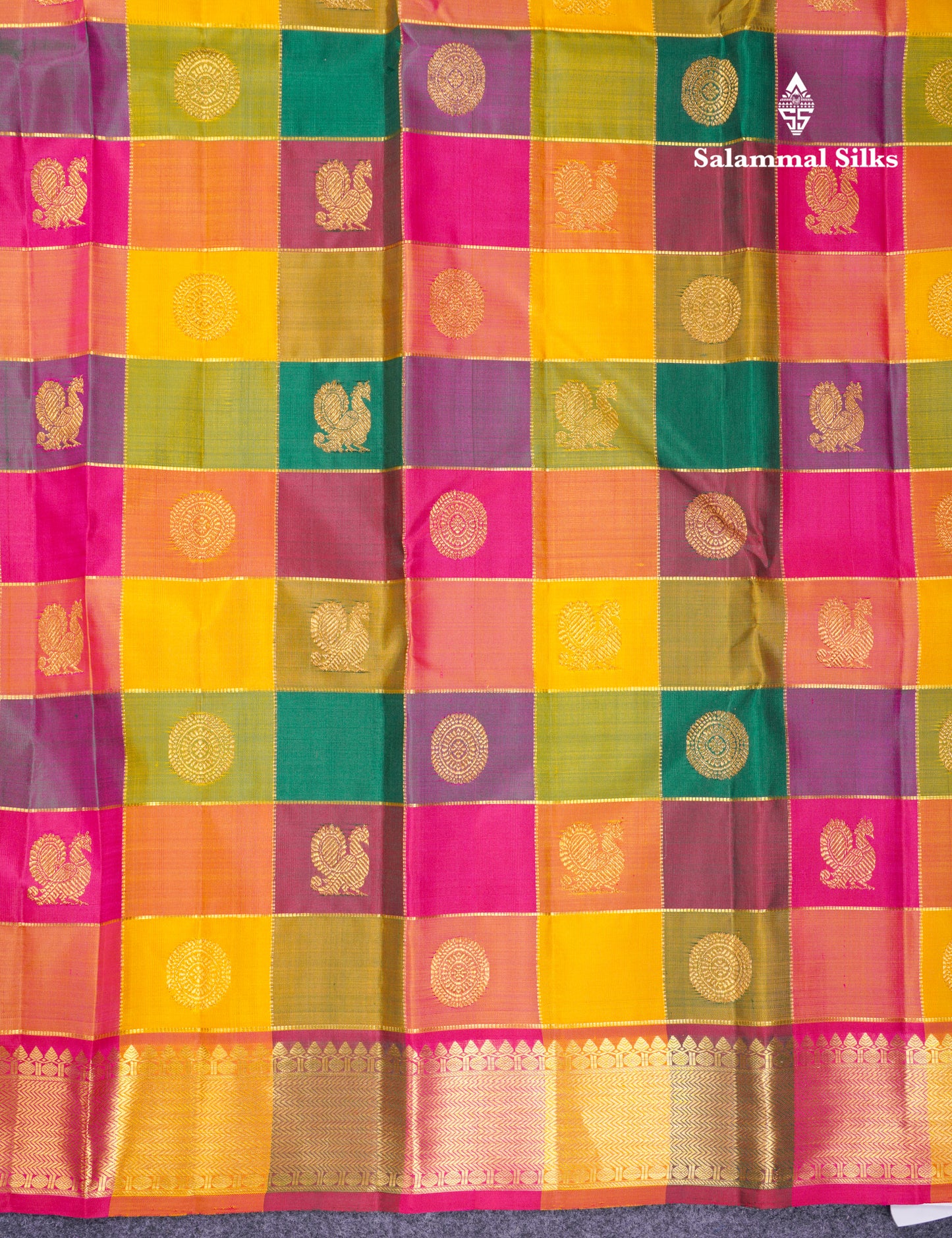 Beautiful Paalum Pazham Checks Pure Kanjivaram Silk Saree With Traditional Border