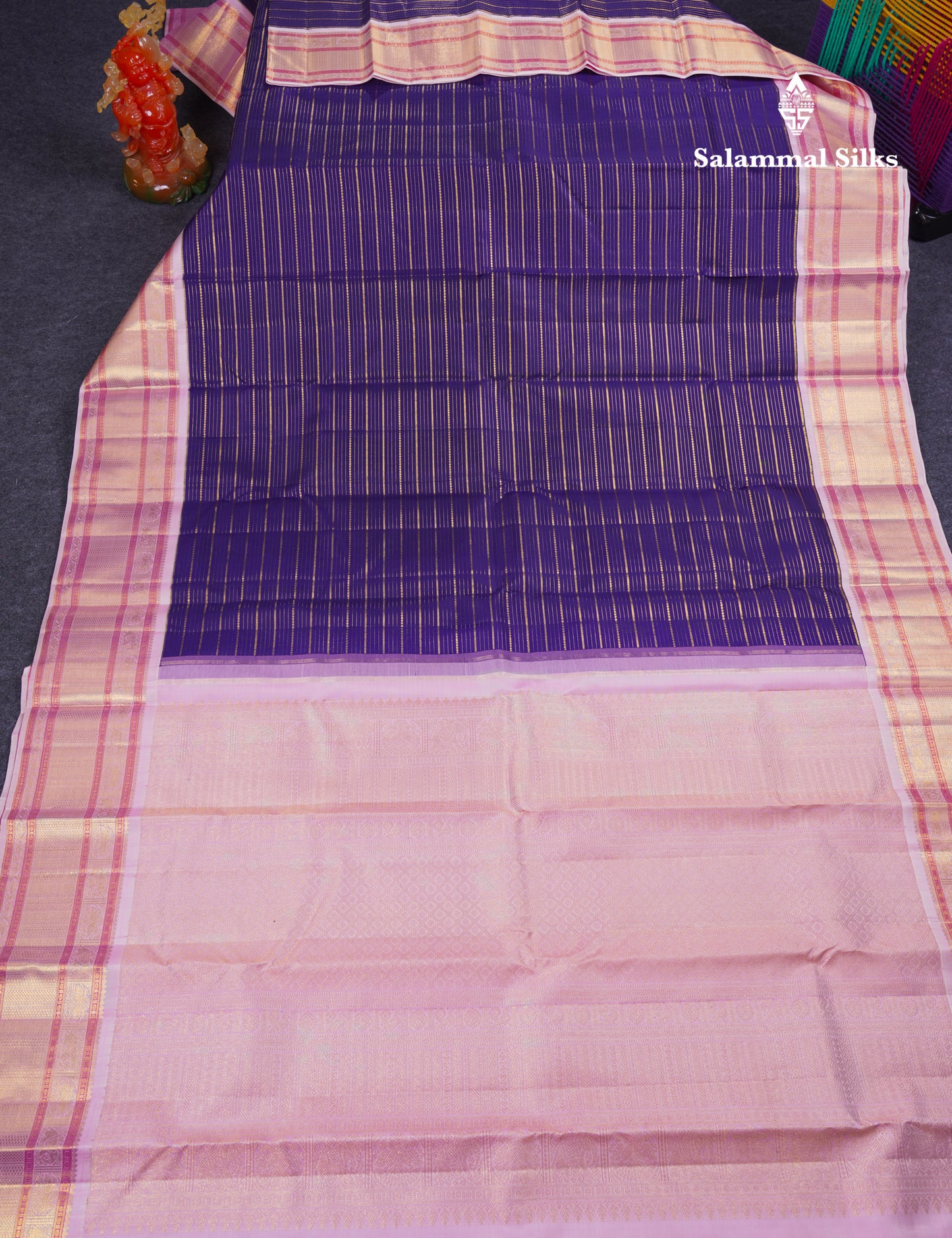 Beautiful Koravi Navy Blue Pure Kanjivaram Silk Saree With Contrast Baby Pink Traditional Border