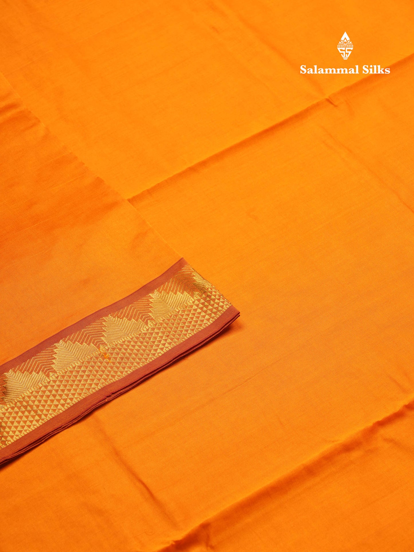 Beautiful Dual Tone Pinkish Peach Plain 10 Yards Semi Silk Cotton Saree With Traditional Border