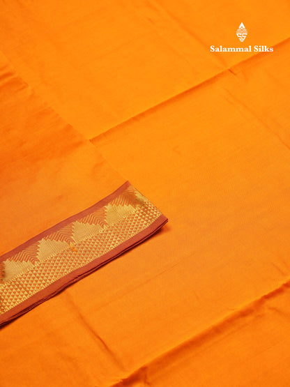 Beautiful Dual Tone Pinkish Peach Plain 10 Yards Semi Silk Cotton Saree With Traditional Border