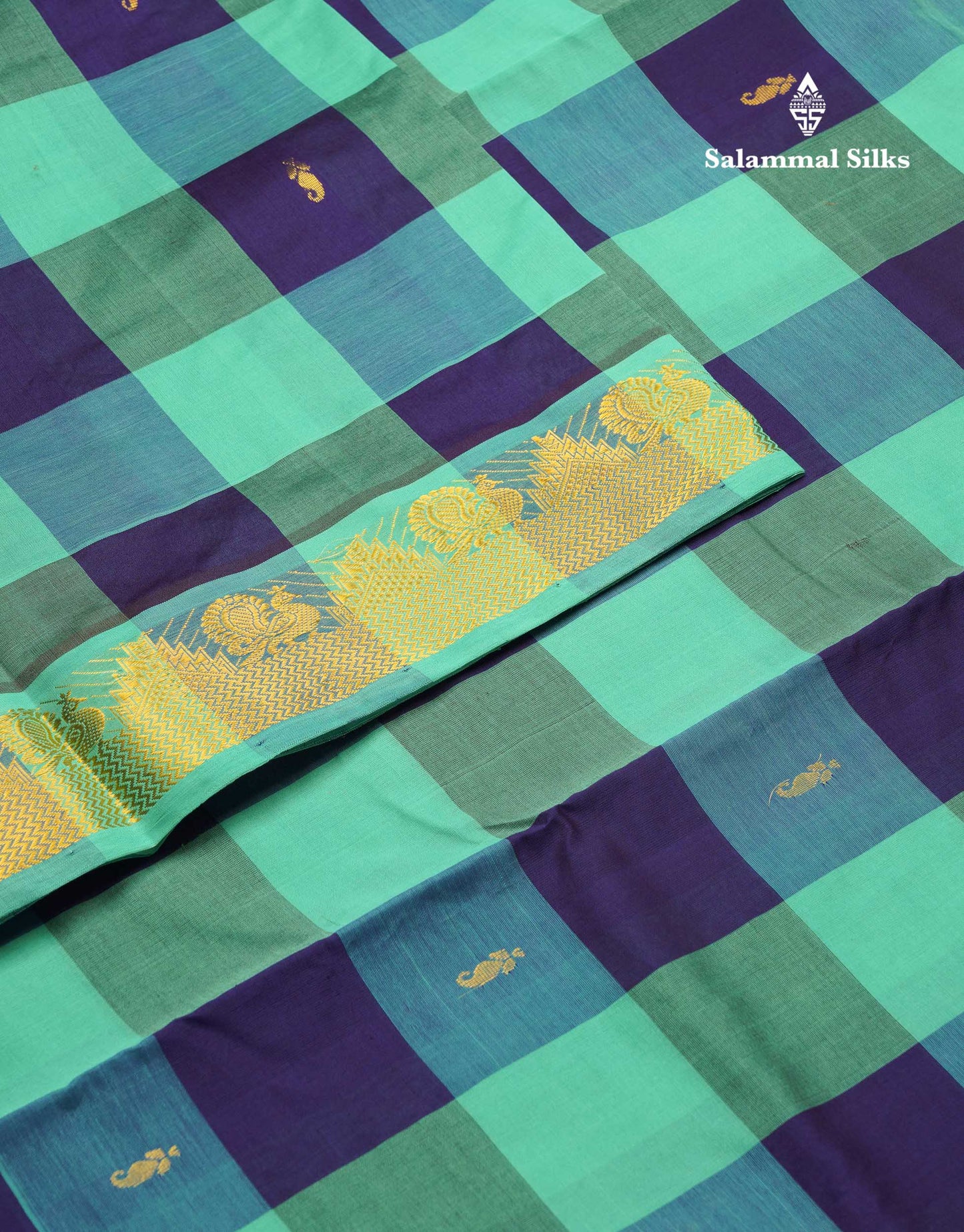Beautiful Paalum Pazham Checks 10 Yards Semi Silk Cotton Saree With Traditional Border
