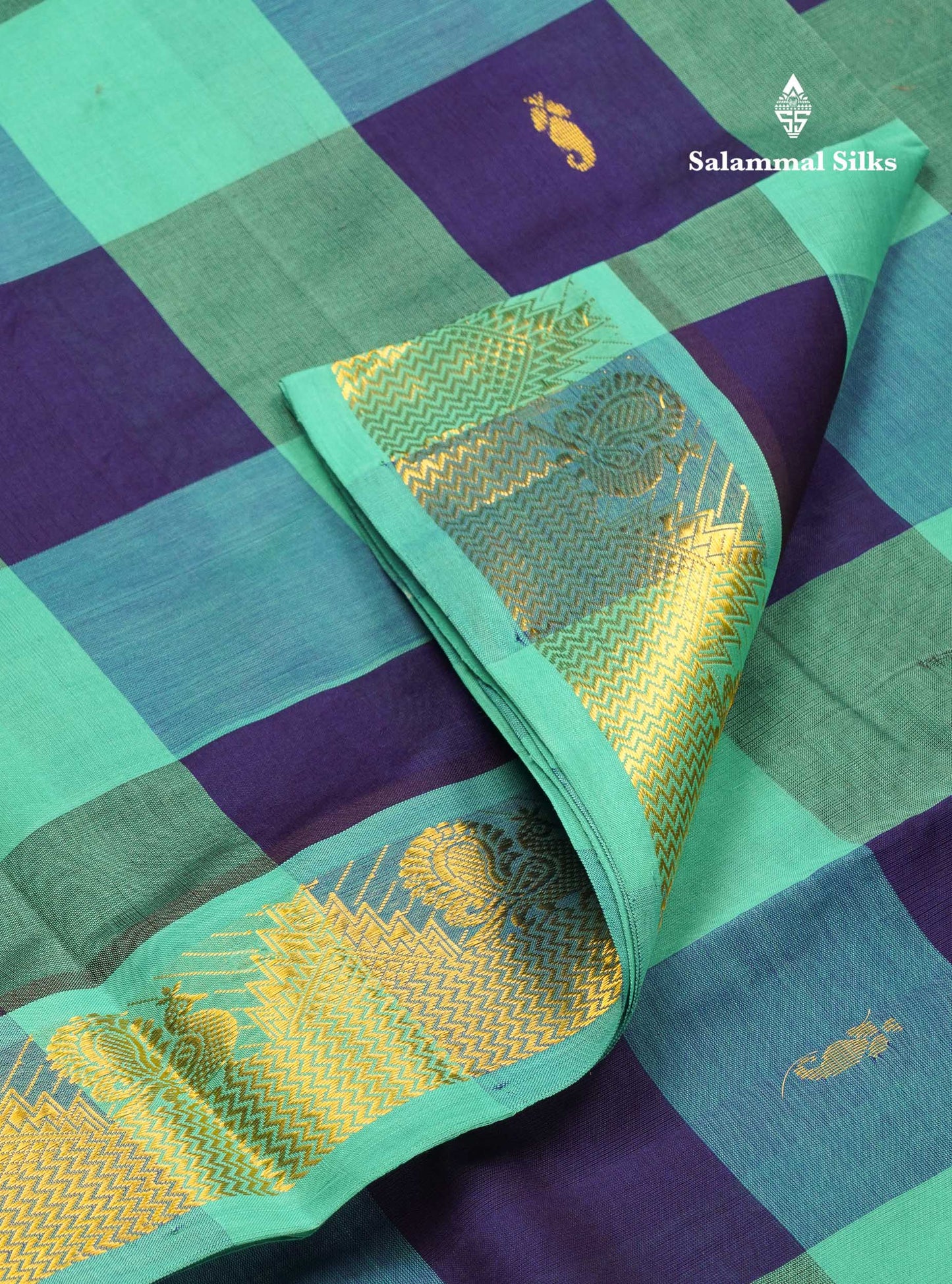 Beautiful Paalum Pazham Checks 10 Yards Semi Silk Cotton Saree With Traditional Border