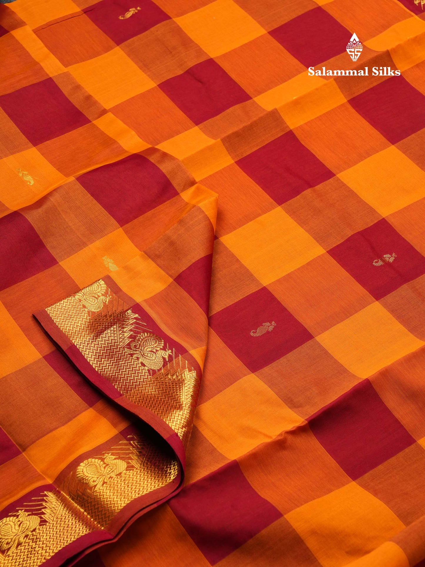 Beautiful Paalum Pazham Checks 10 Yards Semi Silk Cotton Saree With Traditional Border