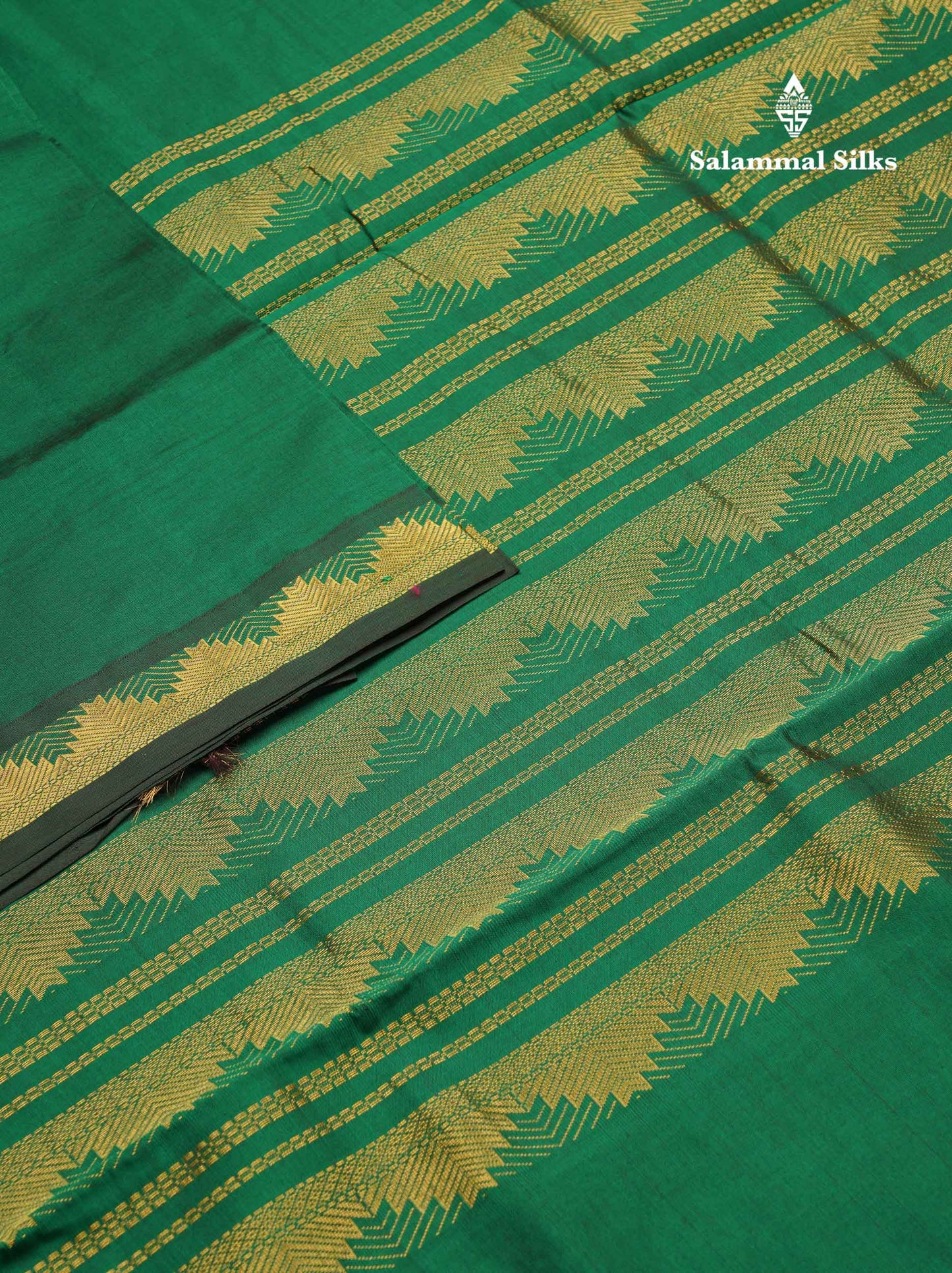 Beautiful Bottle Green Plain Semi Silk Cotton Saree With Small Temple Border
