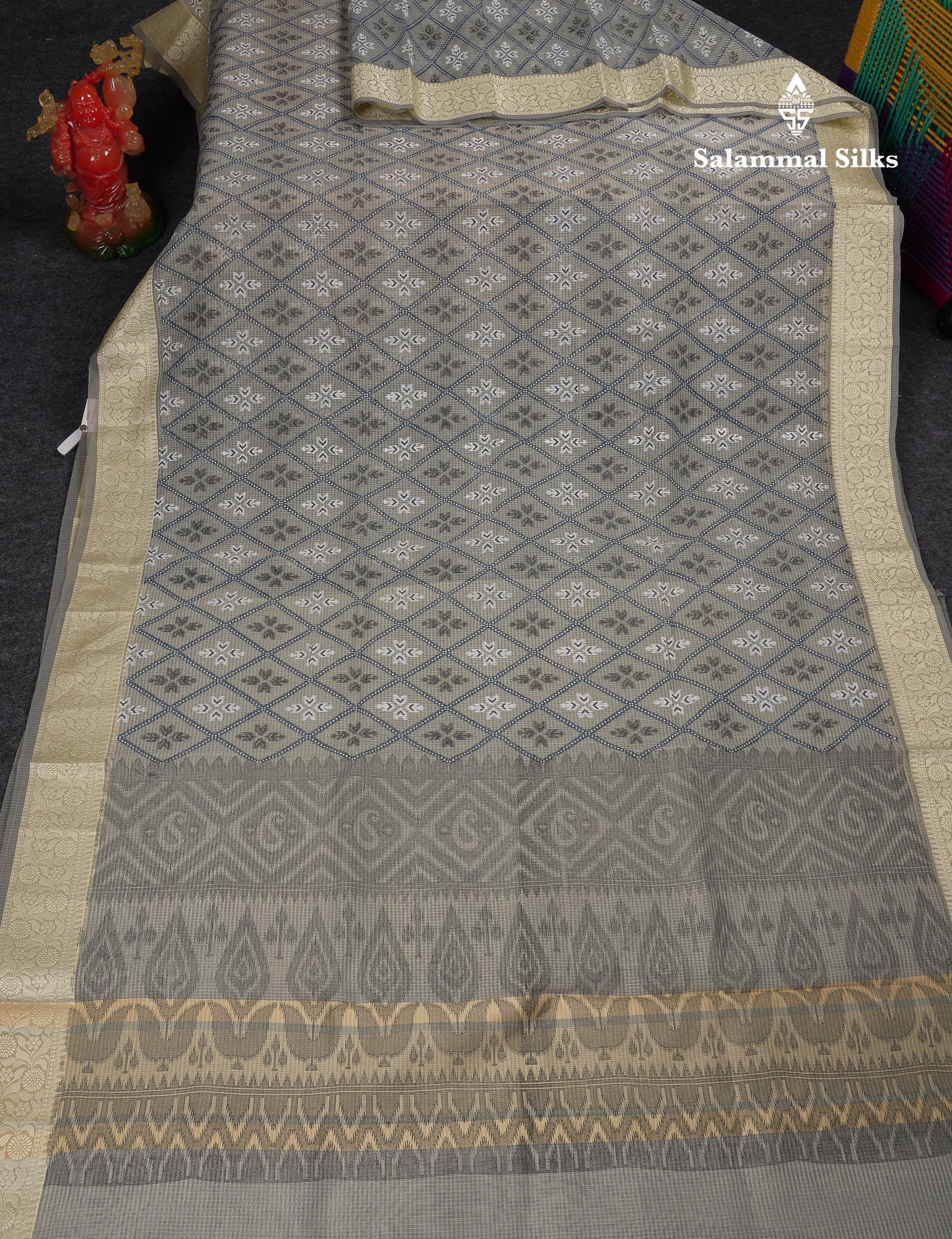 Beautiful Grey White Kota Cotton Fancy Saree With Contrast Cream Sandal Thread Work Border