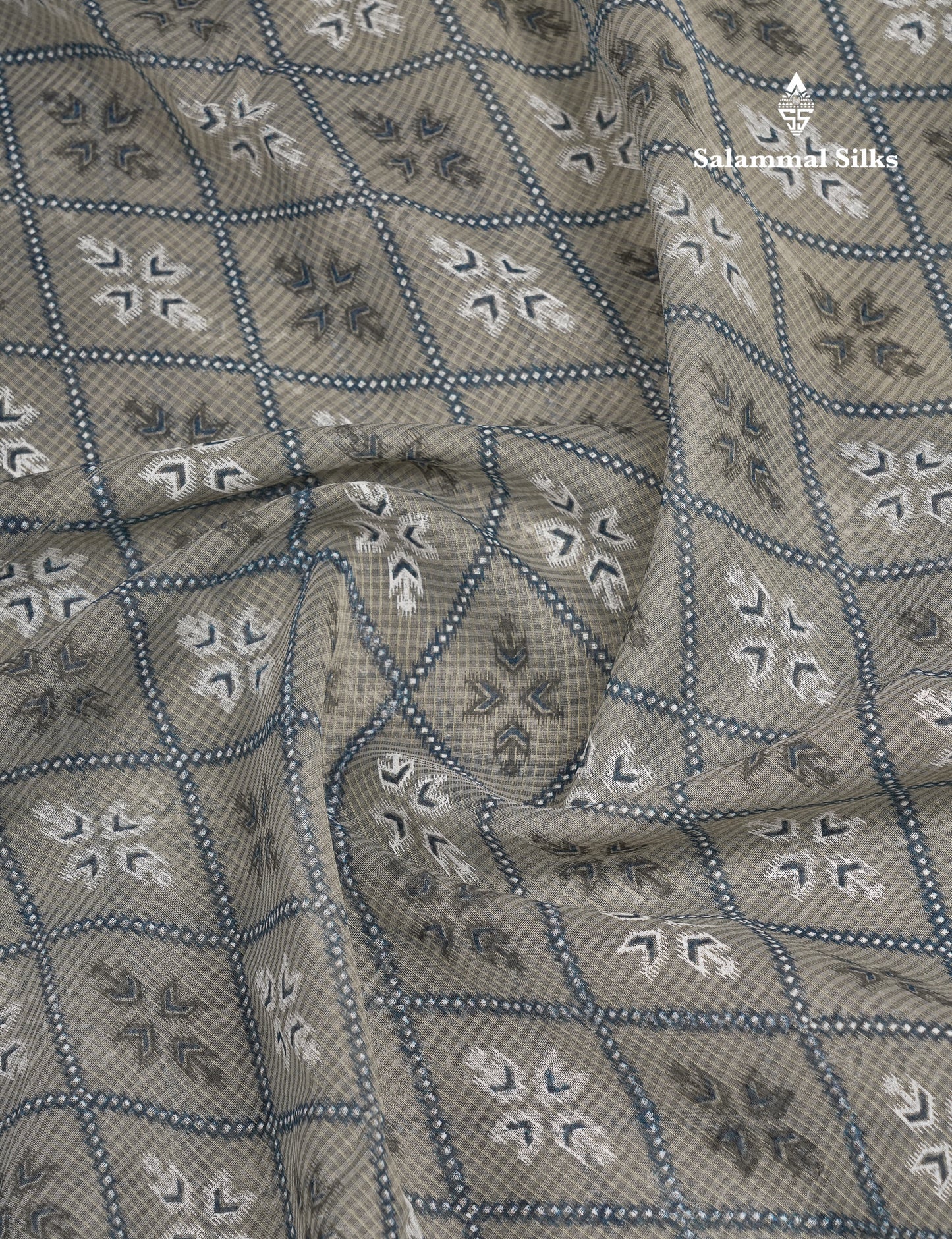Beautiful Grey White Kota Cotton Fancy Saree With Contrast Cream Sandal Thread Work Border