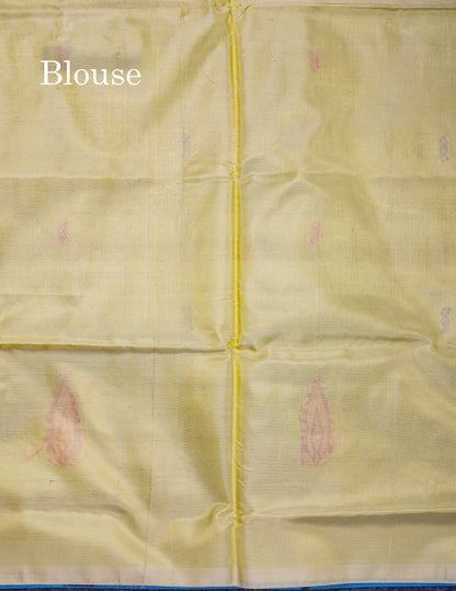 Dual Tone Blue Thread work Buttas Banana Pinth Saree (Vaazhainaar Pattu) With Contrast Light Yellow Blouse