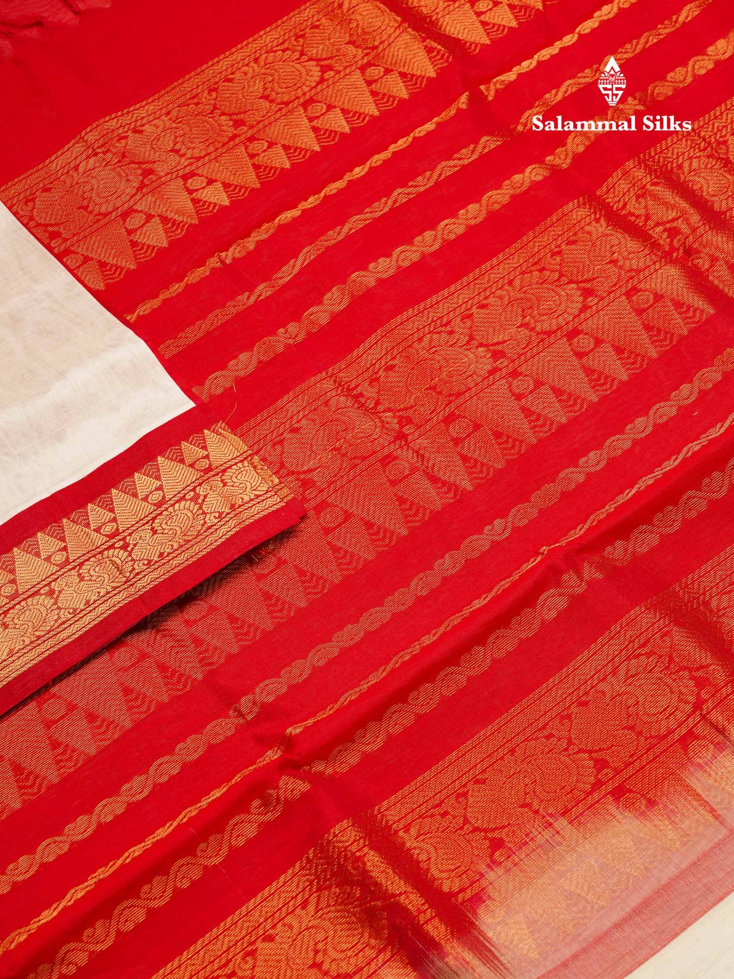 White Plain Pure Silk Cotton Saree With Contrast Chilly Red Traditional Border