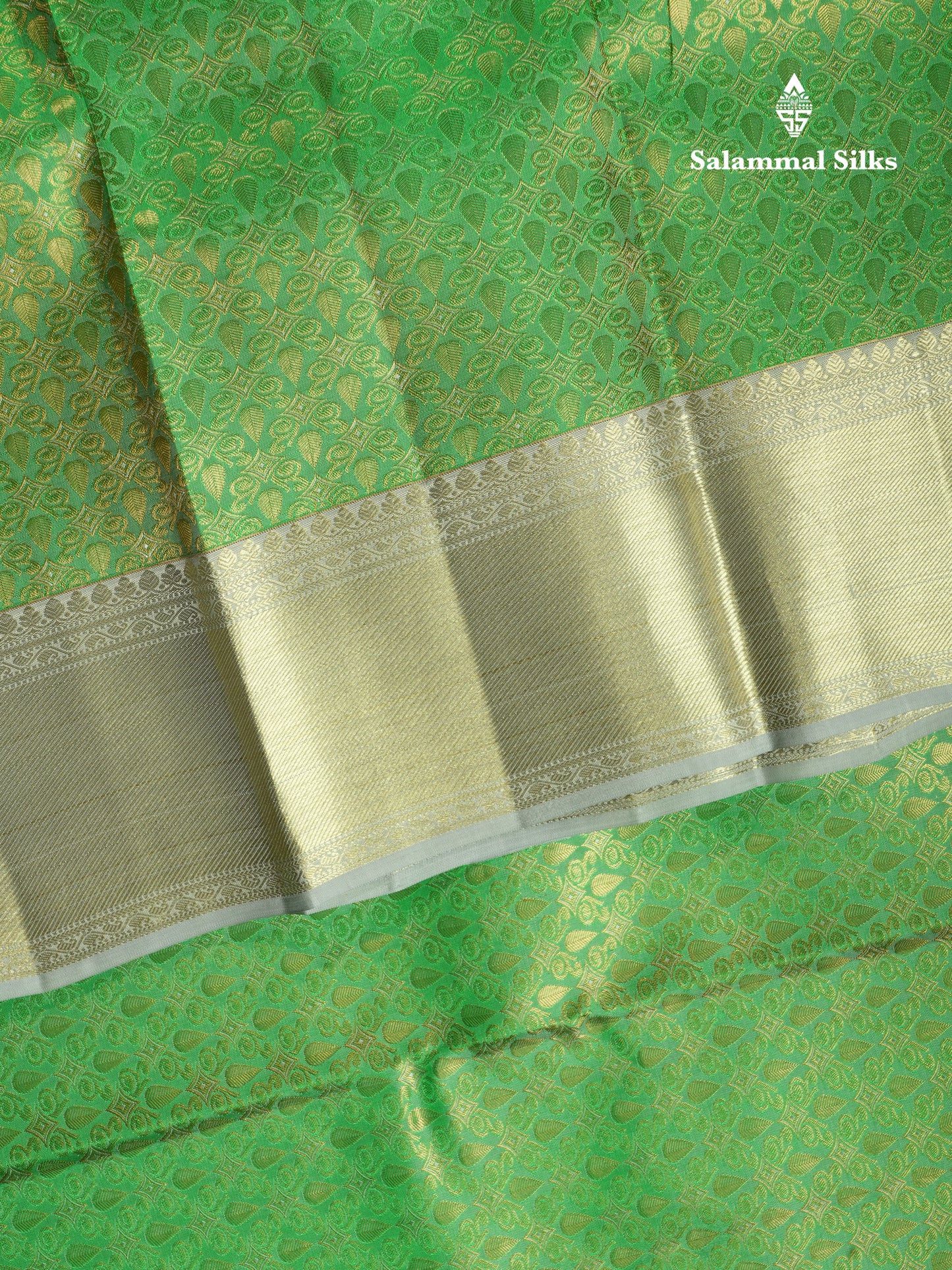 Light Green Bridal Pure Kanjivaram Silk Saree With Contrast Grey Border
