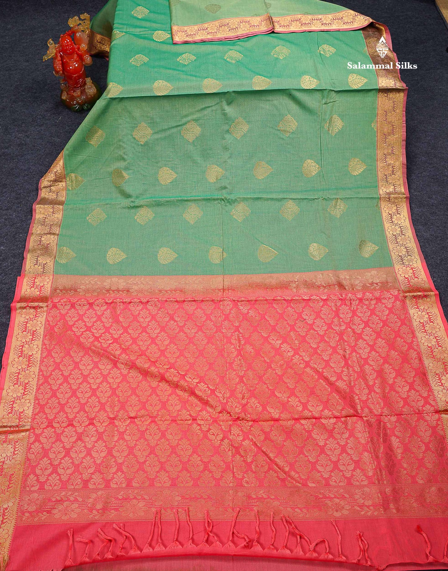 Beautiful Light Green Zari Buttas Cotton Mix Saree With Contrast Tomato Red Blouse