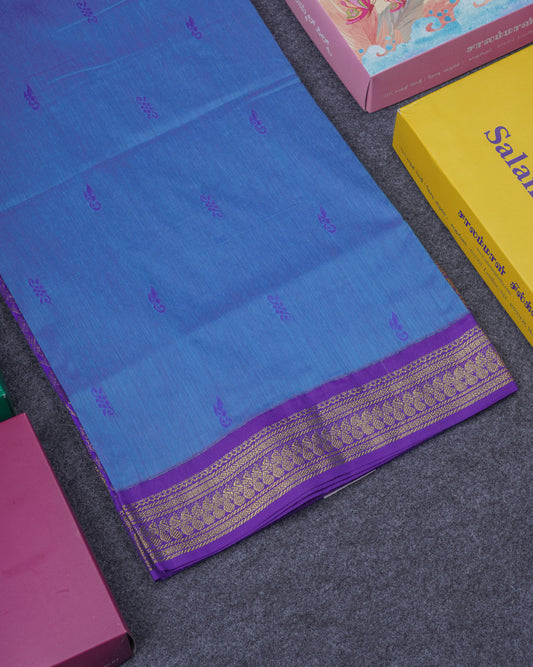 Dual Tone Blue Kalyani Cotton Saree With Contrast Purple Blouse
