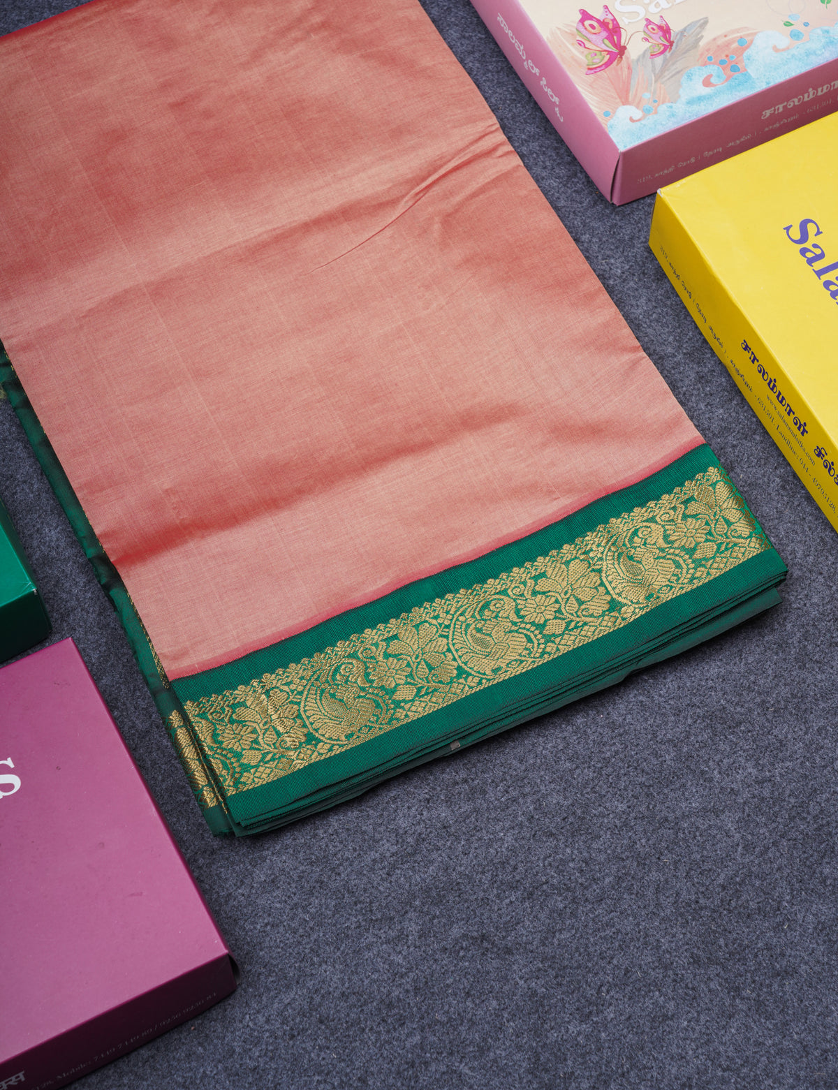 Onion Pink Plain Silk Cotton Saree With Contrast Bottle Green Border