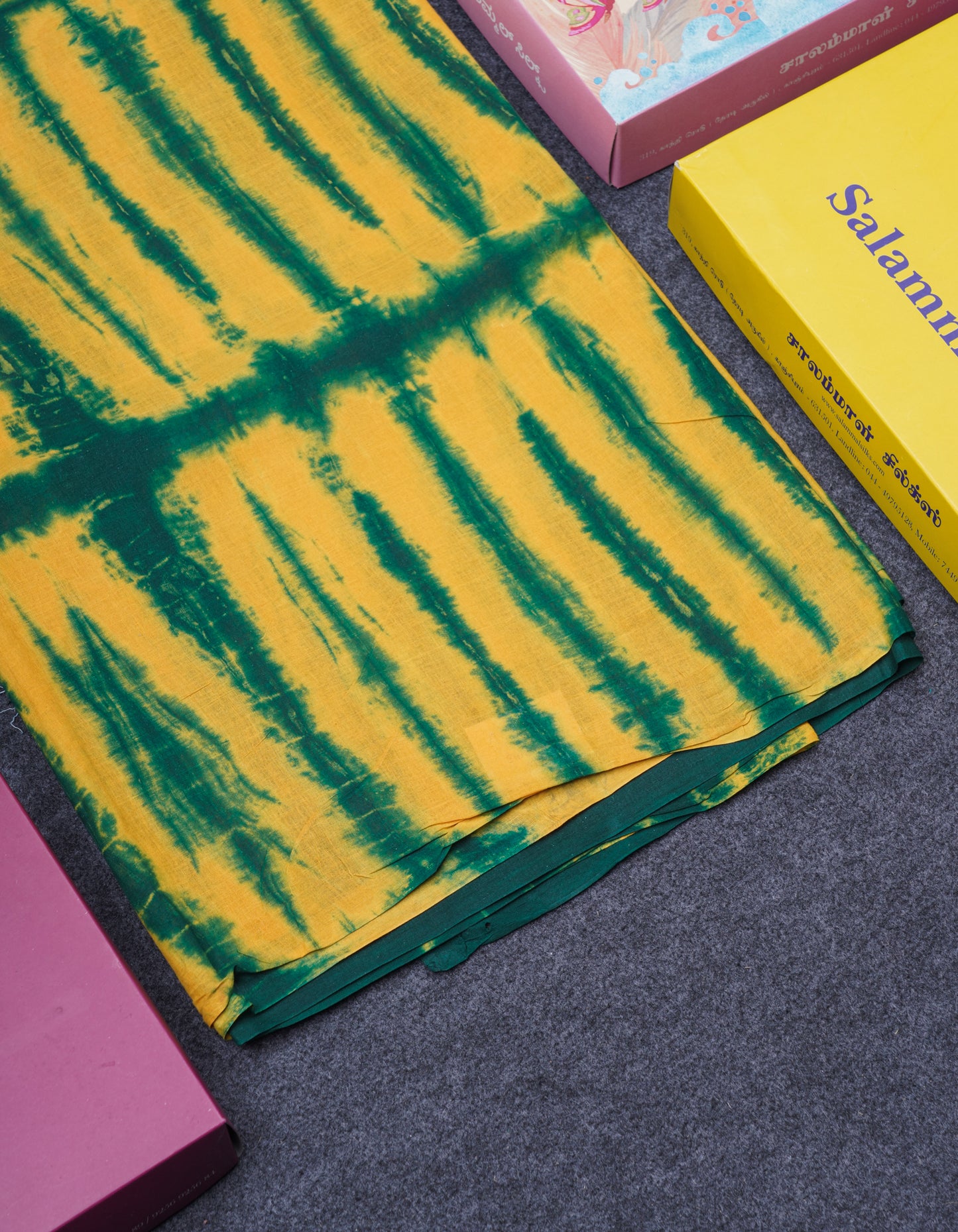 Yellow & Green Batik Print Sungudi Pure Cotton Saree With Contrast Bottle Green Blouse