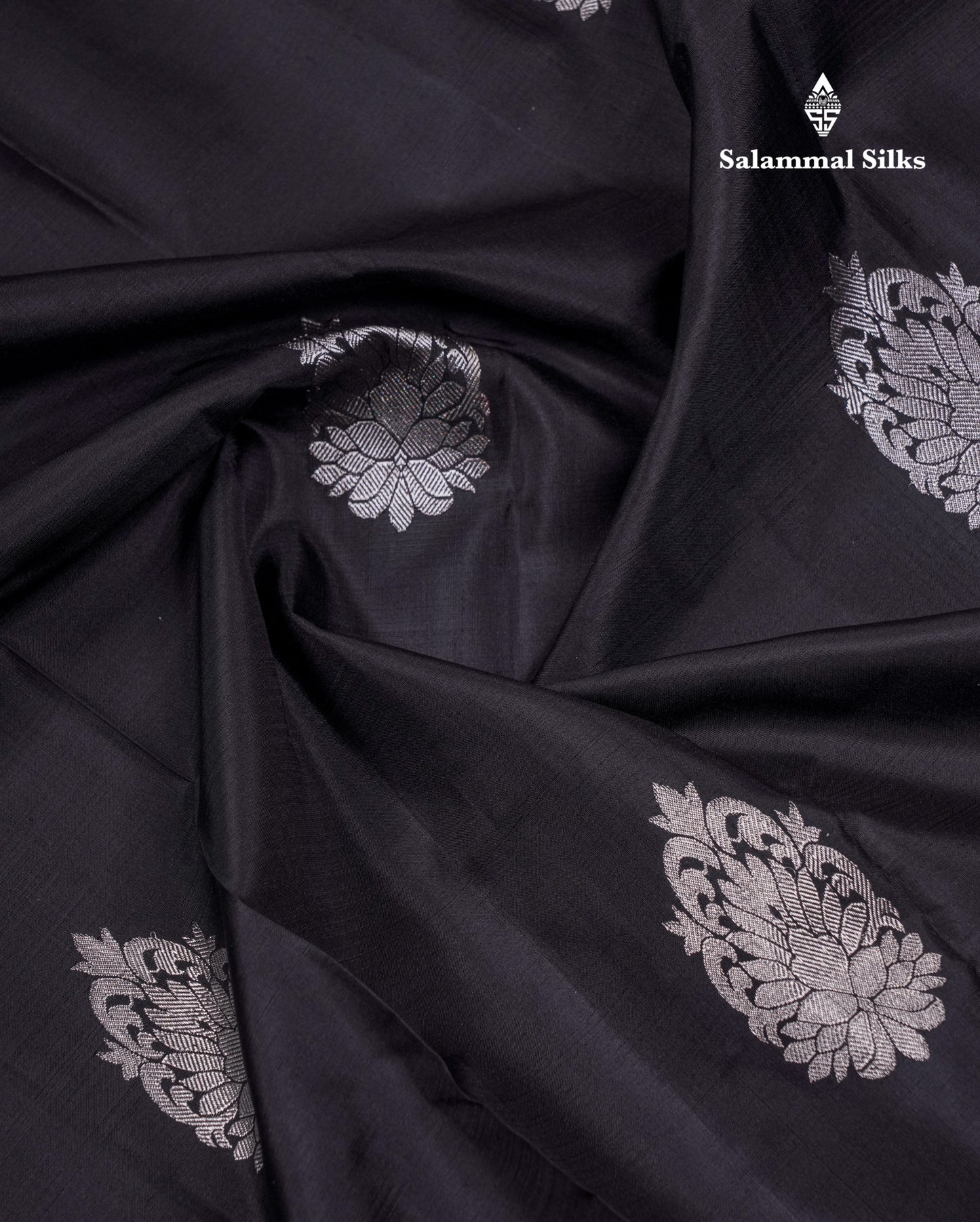 Beautiful Black Pure Kanjivaram Silk Saree With Contrast Light Grey Traditional Border