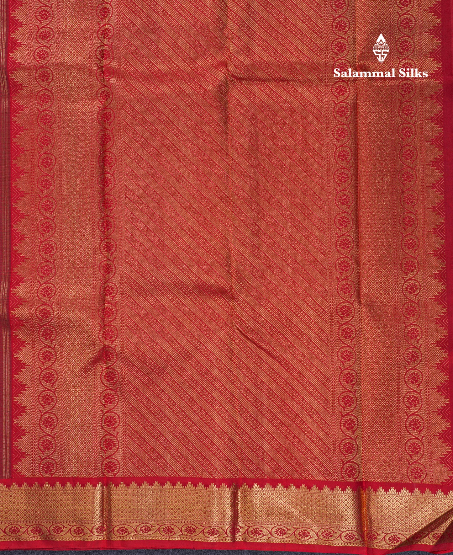 Beautiful Korvai Bottle Green Plain Pure Kanjivaram Silk Saree With Contrast Maroon Medium Traditional Border