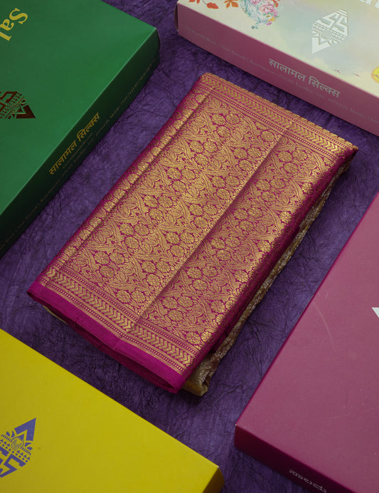 Light Elaichi Green Pure Kanjivaram Silk Saree (2G) Zari With Contrast Long Magenta Border