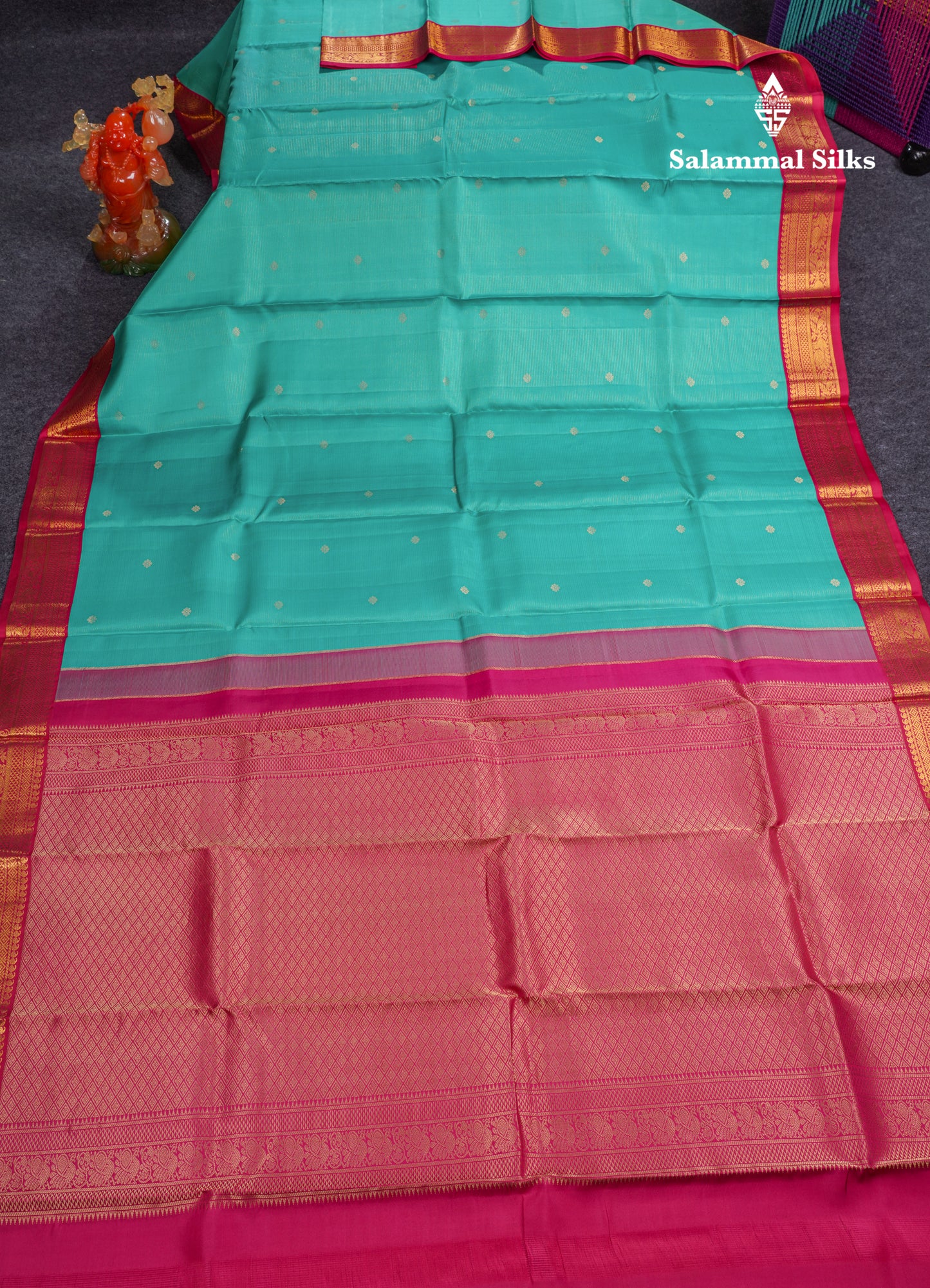 Sapphire Green Vaira Oosi Pure Kanjivaram Silk Saree With Contrast Pink Small Border