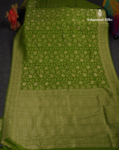 Beautiful Maroon Semi Georgette Saree With Fancy Border