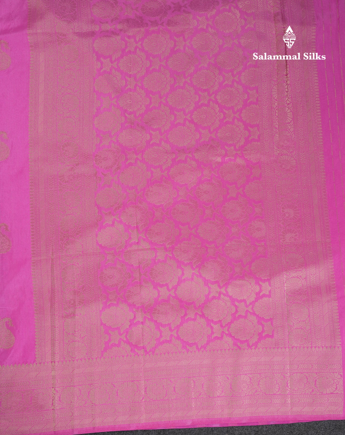 Beautiful Light Pink Semi Georgette Saree With Fancy Border