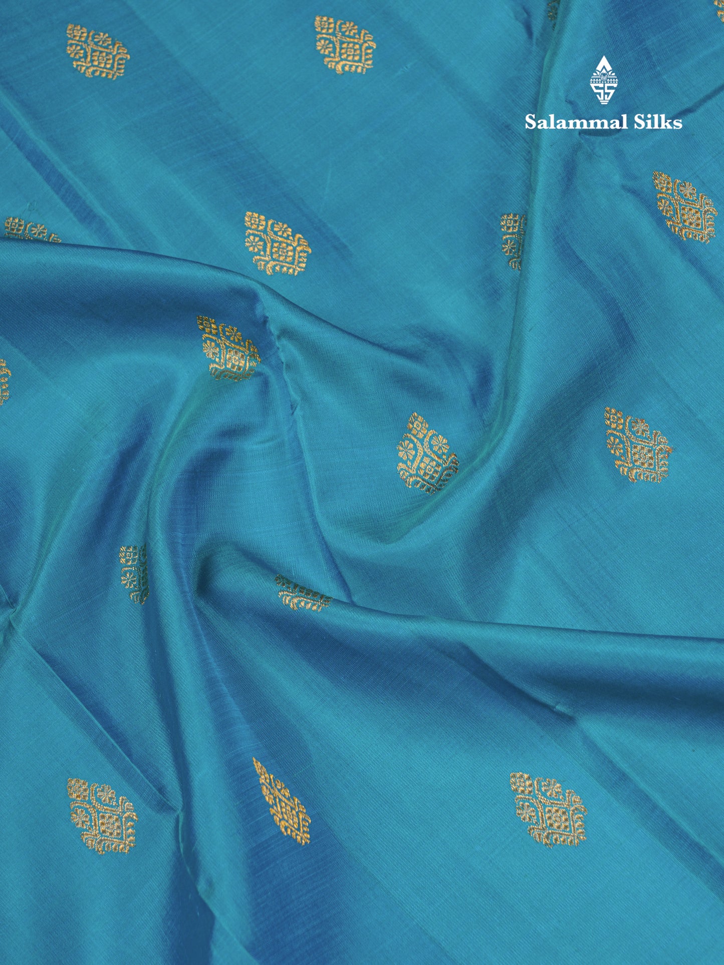 Korvai Ramar Blue Pure Kanjivaram Silk Saree With Contrast Reddish Maroon Border