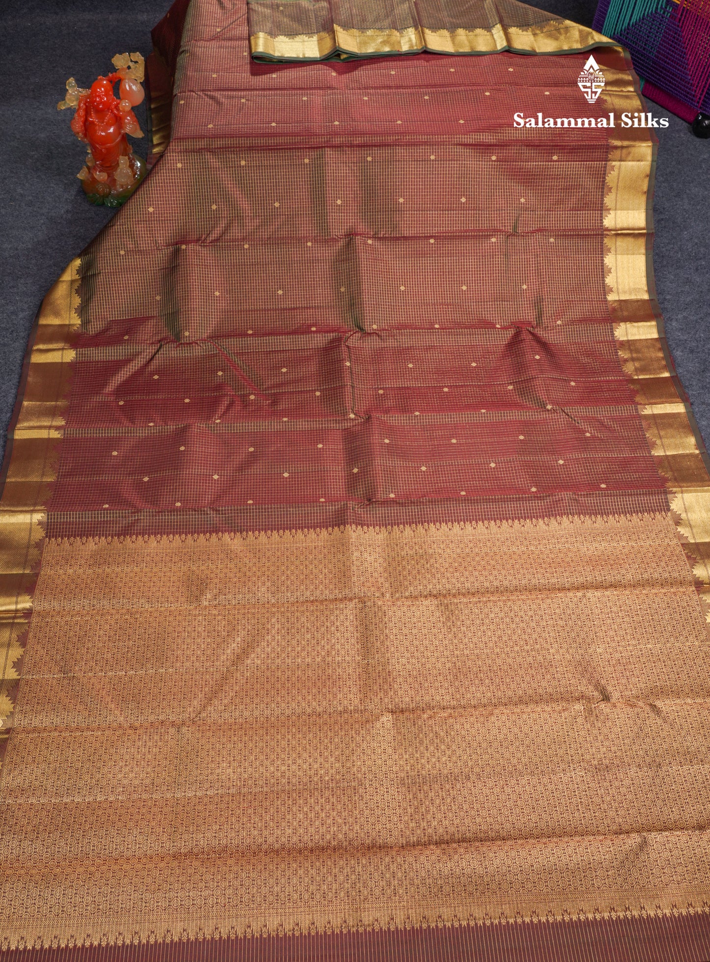 Dual Tone Maroon Tiny Checks Pure Kanjivaram Silk Saree With Traditional Temple Border