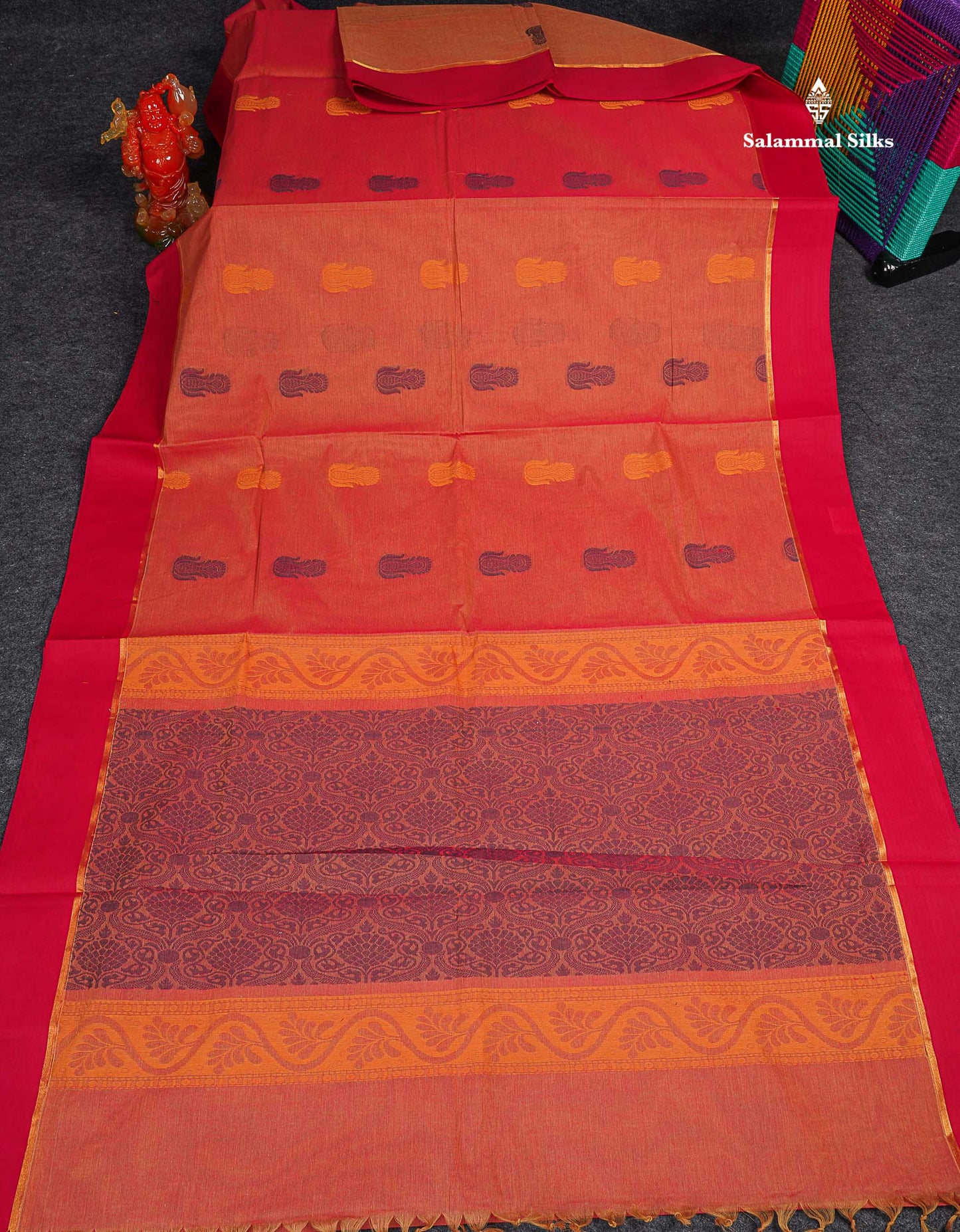 Pure Cotton Saree - Dual Tone Pink Colour Body Thread Work Butta With Pink Plain Border 