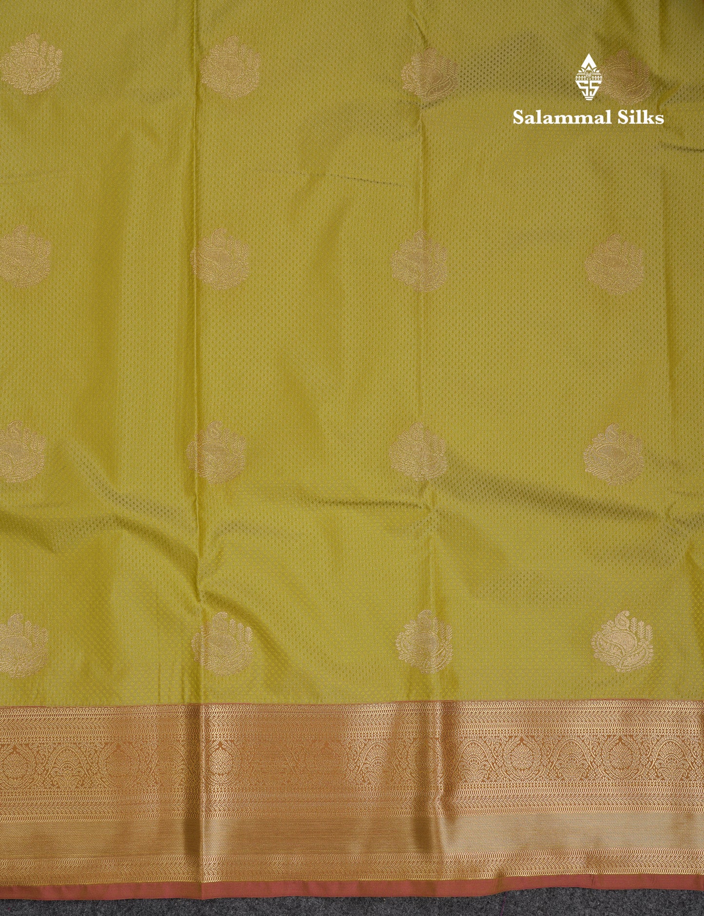 Beautiful Manthulir Green Semi Silk Saree With Contrast Pink Blouse