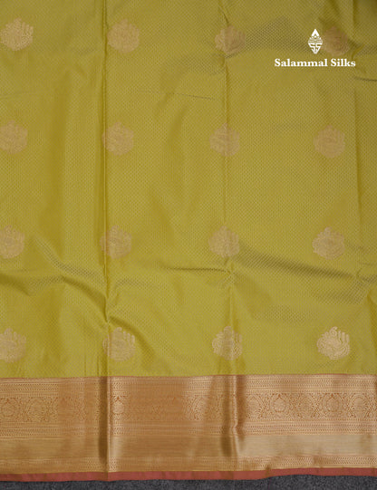 Beautiful Manthulir Green Semi Silk Saree With Contrast Pink Blouse